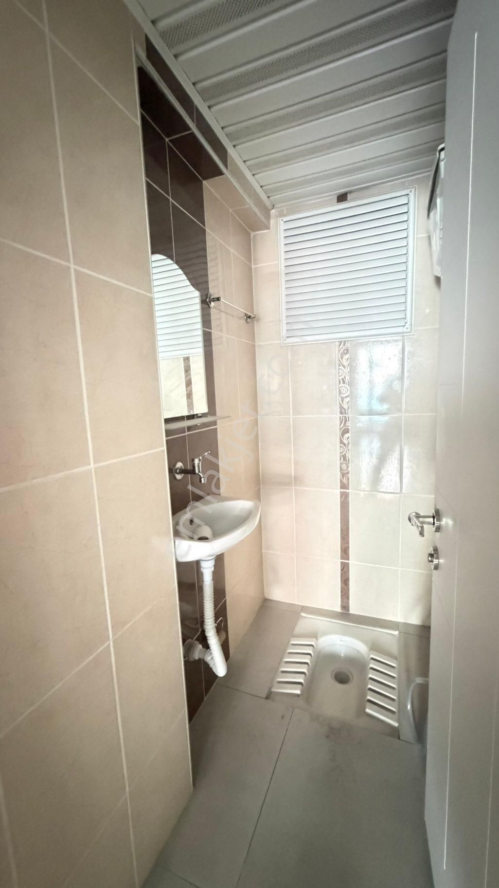 Beyaz Gayrimenkulden Site İçinde 3+1 Daire - Görsel 25