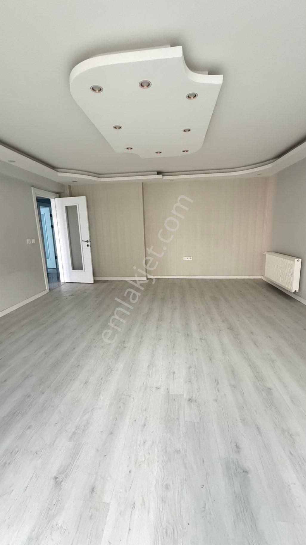 Beyaz Gayrimenkulden Site İçinde 3+1 Daire - Görsel 20