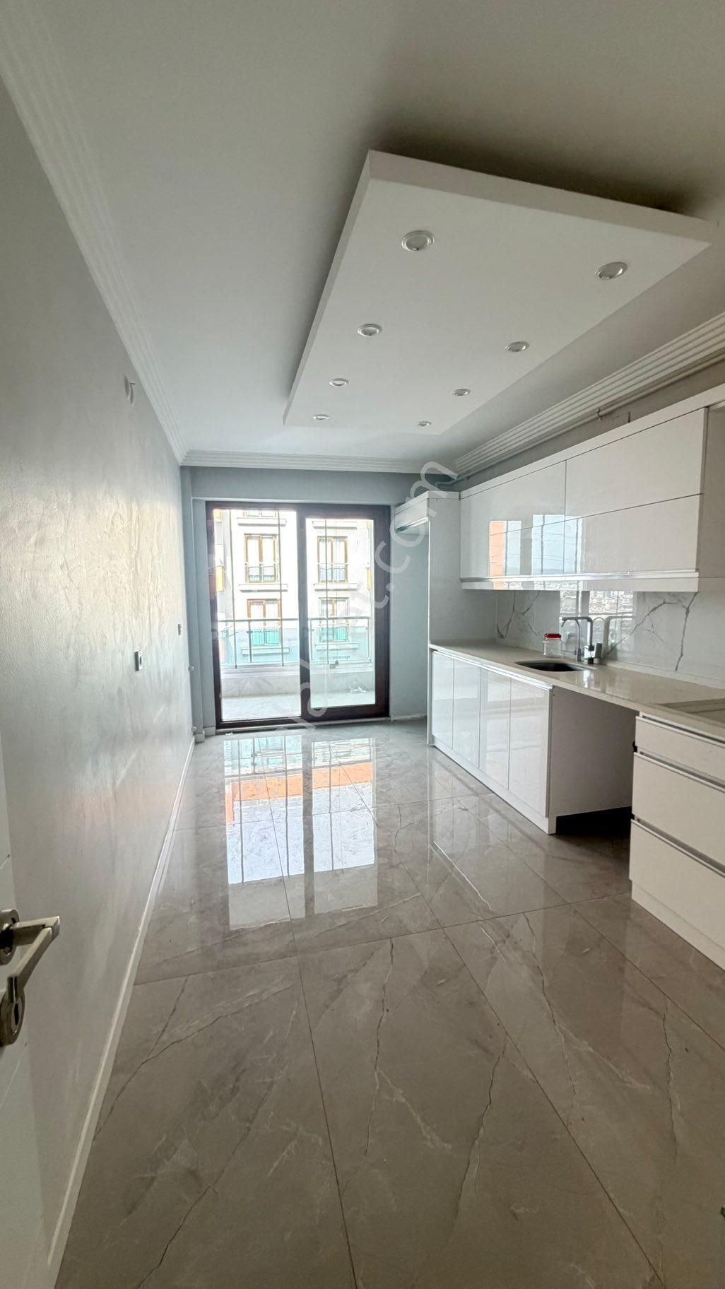 Beyaz Gayrimenkulden Site İçinde 3+1 Daire - Görsel 28
