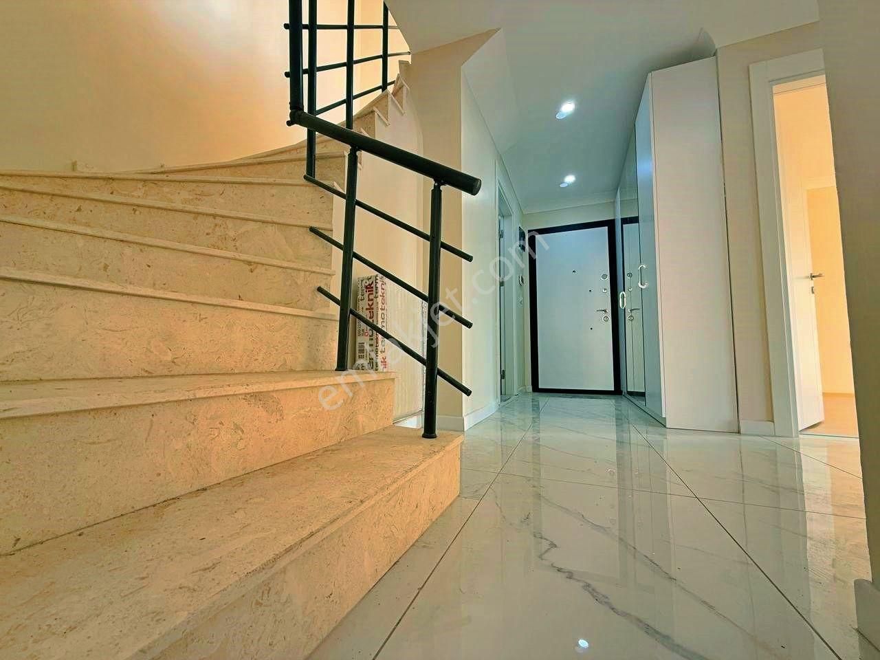 Uytundan Akçay Altınkum'da Ebeveyn Banyolu 3+1 Dubleks Daire - Görsel 16