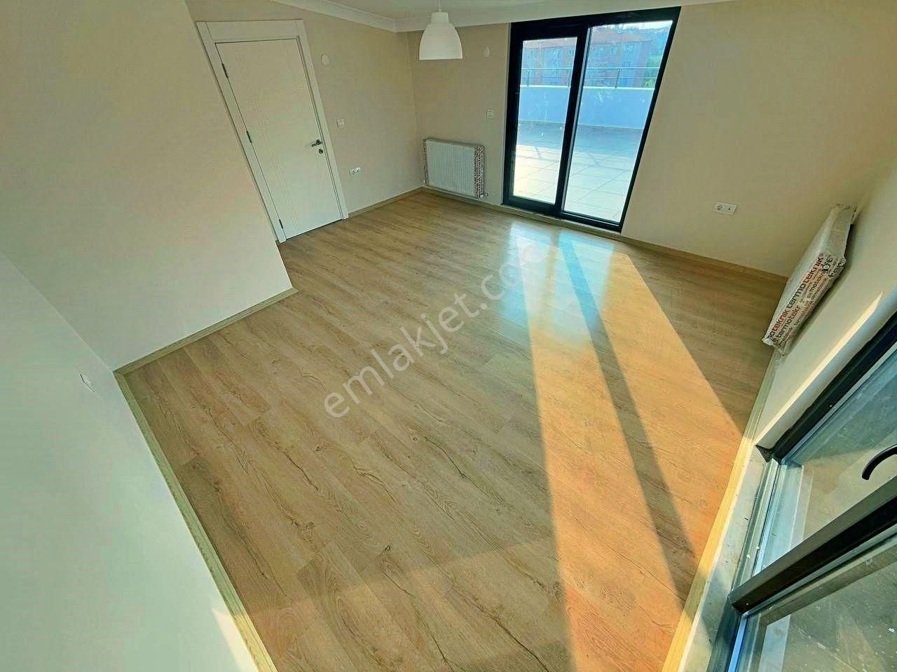 Uytundan Akçay Altınkum'da Ebeveyn Banyolu 3+1 Dubleks Daire - Görsel 4