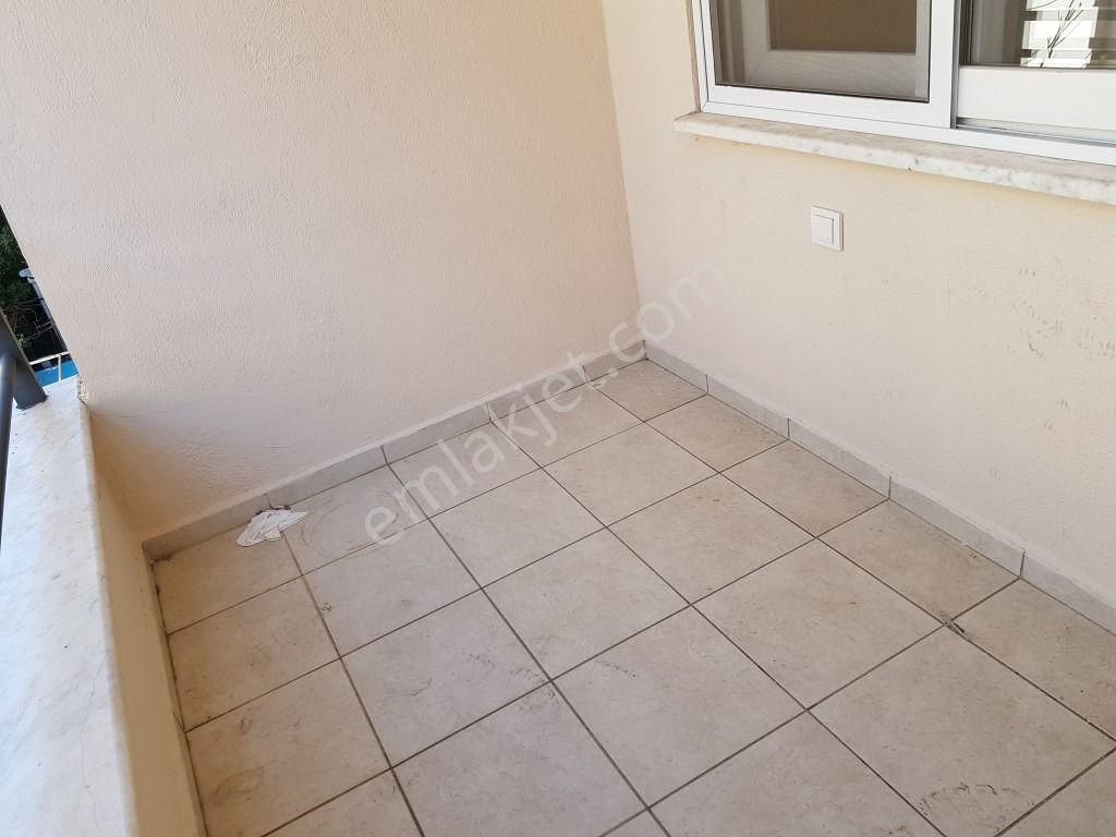 Çıldır Mahallesinnde 3+1 Kapalı Mutfak Düz Daire - Görsel 4