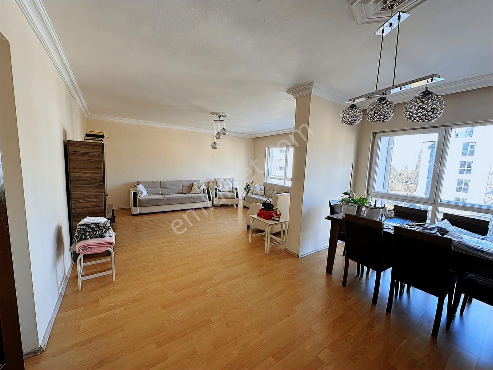 Polat Lıve Emlaktan Kiralık Teraslı Katta Dubleks 4+1 Daire - Görsel 4