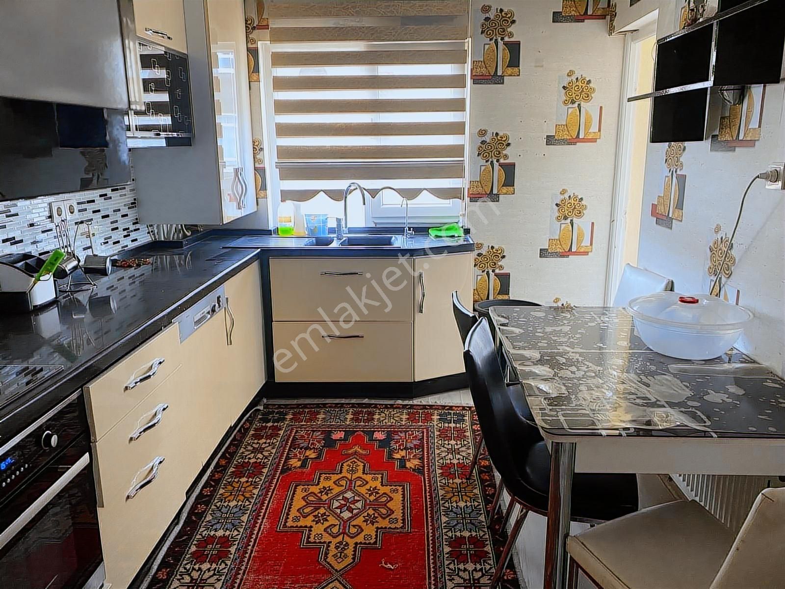 Polat Live'dan Dutluk Metro Yakını Teraslı Manzaralı Satılık - Görsel 5