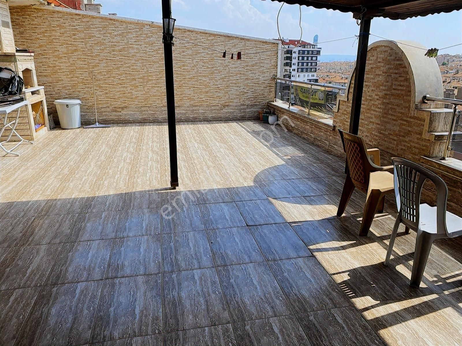 Polat Live'dan Dutluk Metro Yakını Teraslı Manzaralı Satılık - Görsel 35