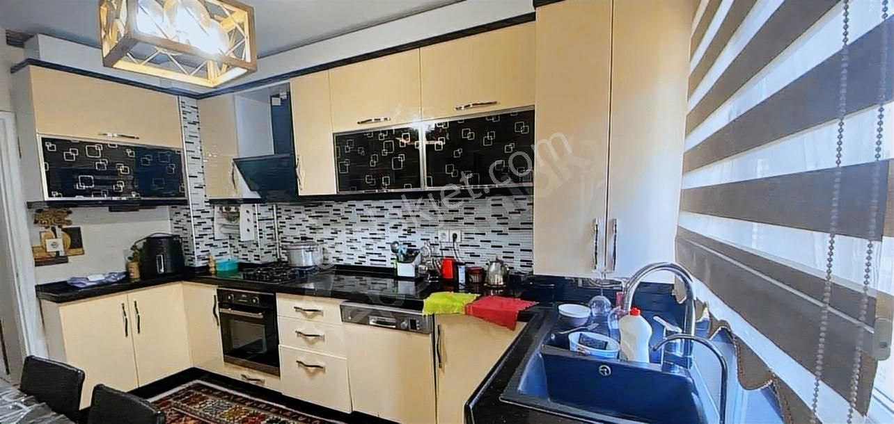 Polat Live'dan Dutluk Metro Yakını Teraslı Manzaralı Satılık - Görsel 4