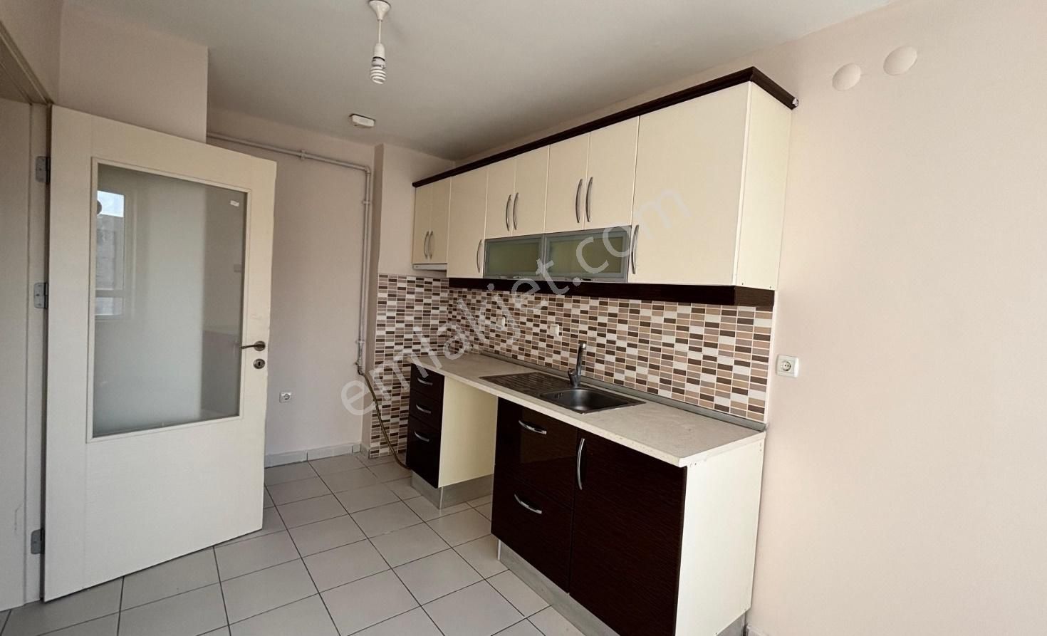 Polat Livedan Mehmet Akif Ersoy Konutlarında 2+1 Ara Kat Kiralık - Görsel 8