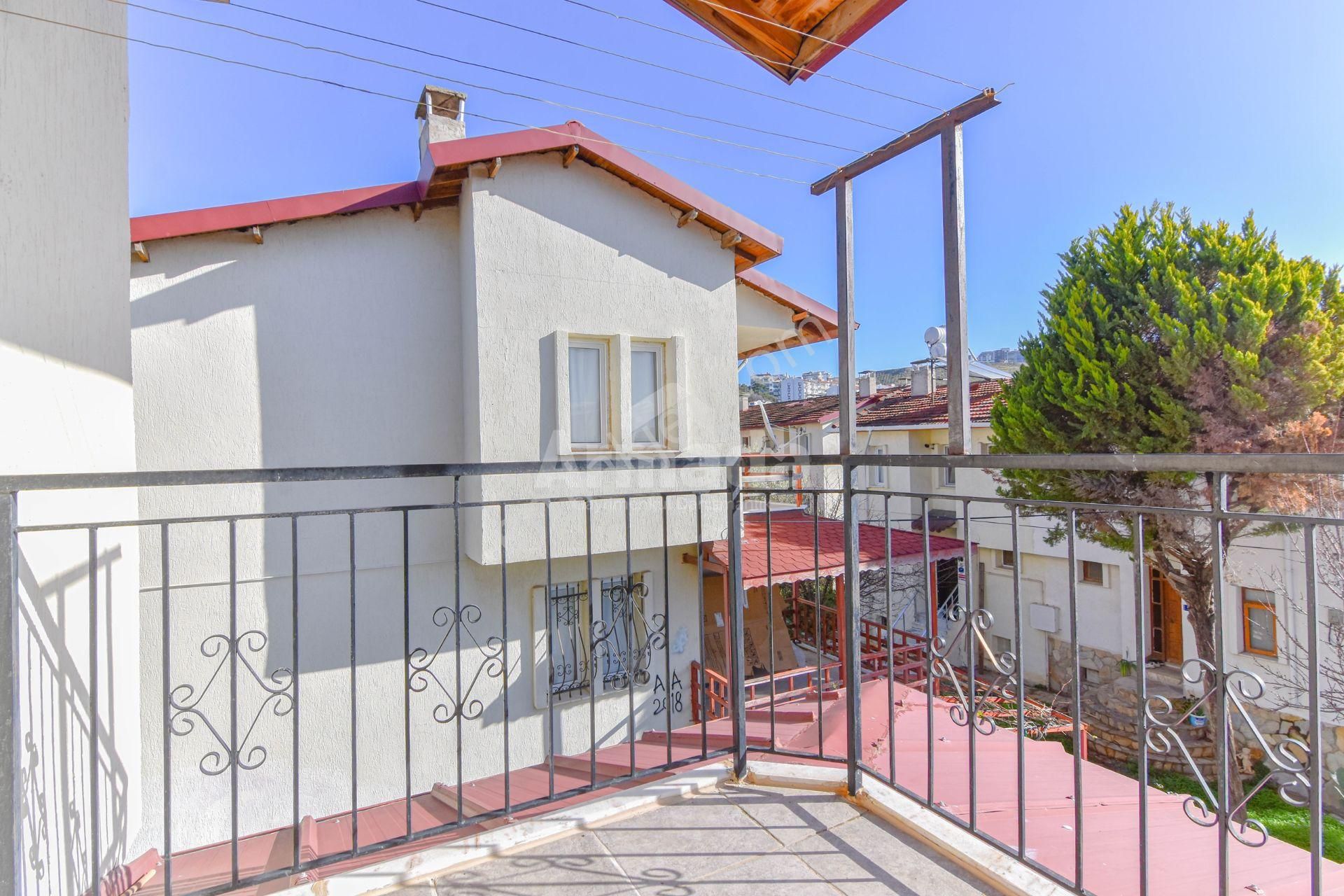 Kuşadası Kadınlar Denizi Mahallesi'nde 4+2 Dubleks - Görsel 13