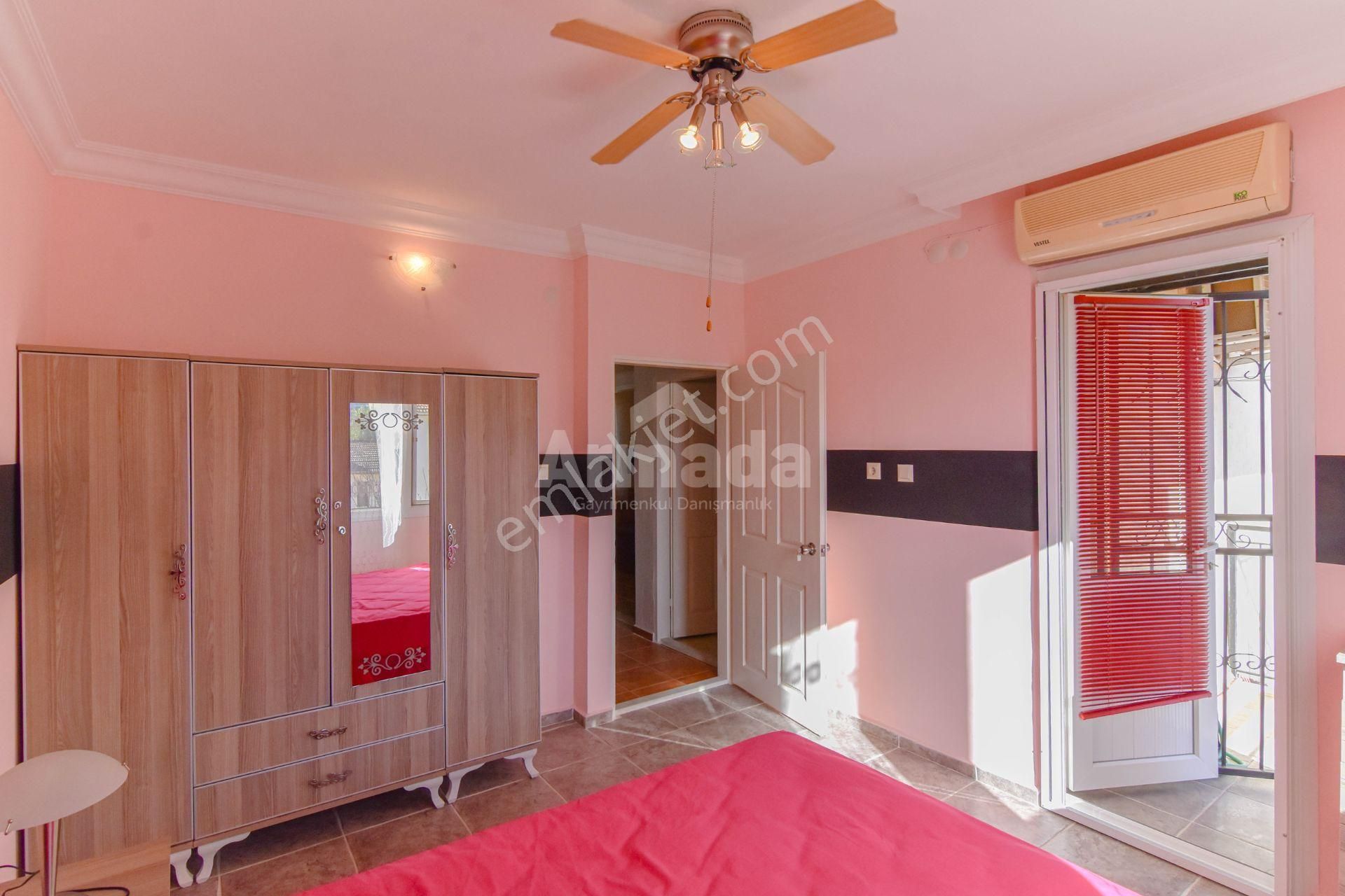 Kuşadası Kadınlar Denizi Mahallesi'nde 4+2 Dubleks - Görsel 12