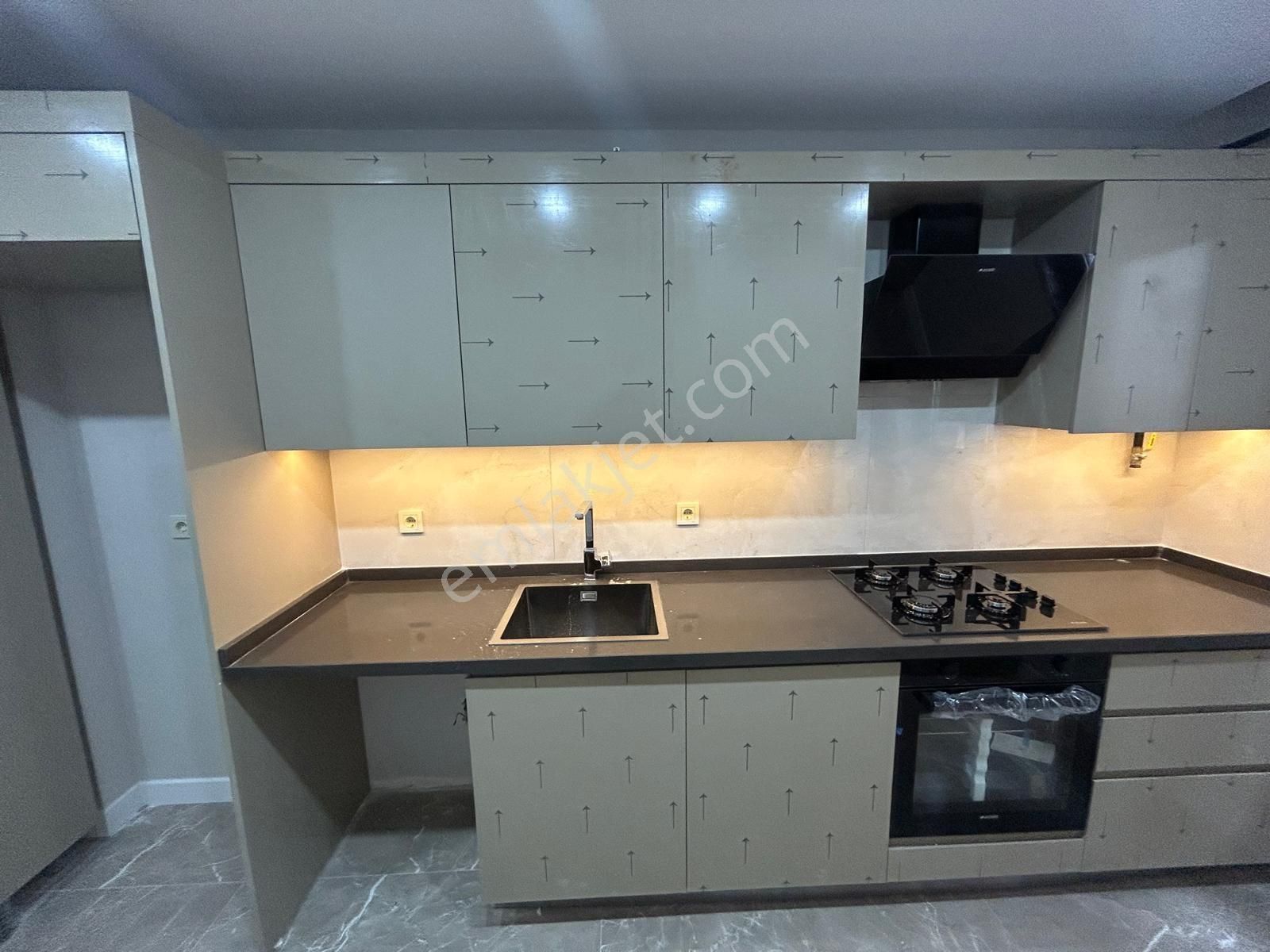 Ümraniye Yeni Bina 2+1 Satılık Daire 1.sınıf İşçilik 93m2 Brüt - Görsel 9