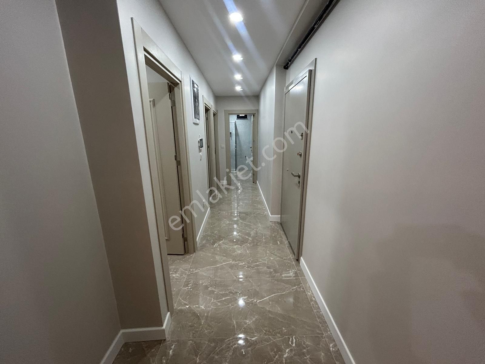 Ümraniye Yeni Bina 2+1 Satılık Daire 1.sınıf İşçilik 93m2 Brüt - Görsel 10