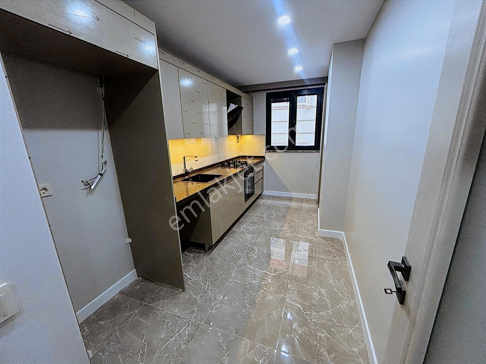 Ümraniye Yeni Bina 2+1 Satılık Daire 1.sınıf İşçilik 93m2 Brüt - Görsel 24