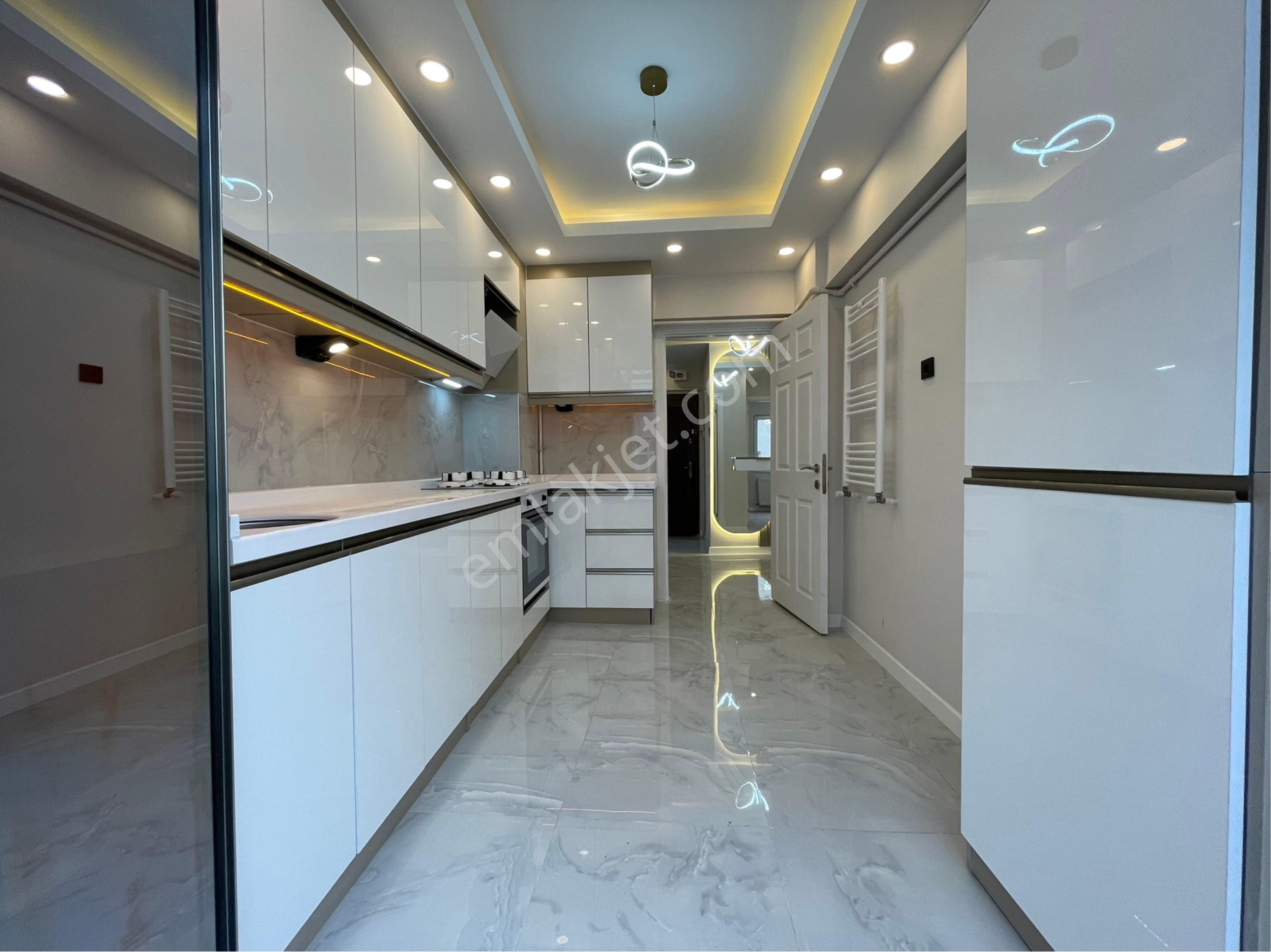 Sincan Malazgirt Mh.'de 3+1 Ön Cephe Satılık Daire - Görsel 5