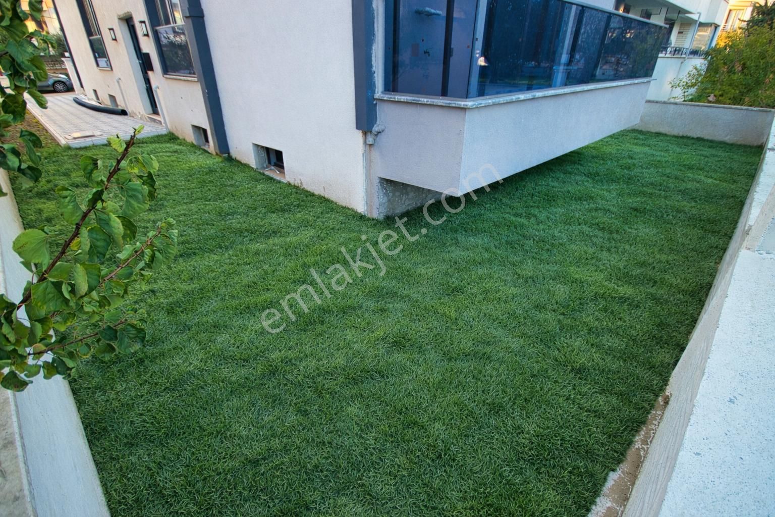 🛑🛑aktif'ten Akçay Merkezde Satılık Ön Cephe Ayrı Mutfaklı Harika Ferah 1+1daire - Görsel 2