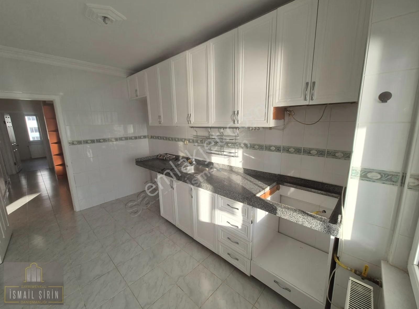 İsmail Şirinden Manastırda Muhteşem Manzaralı Site İçi 3+1 Daire - Görsel 15