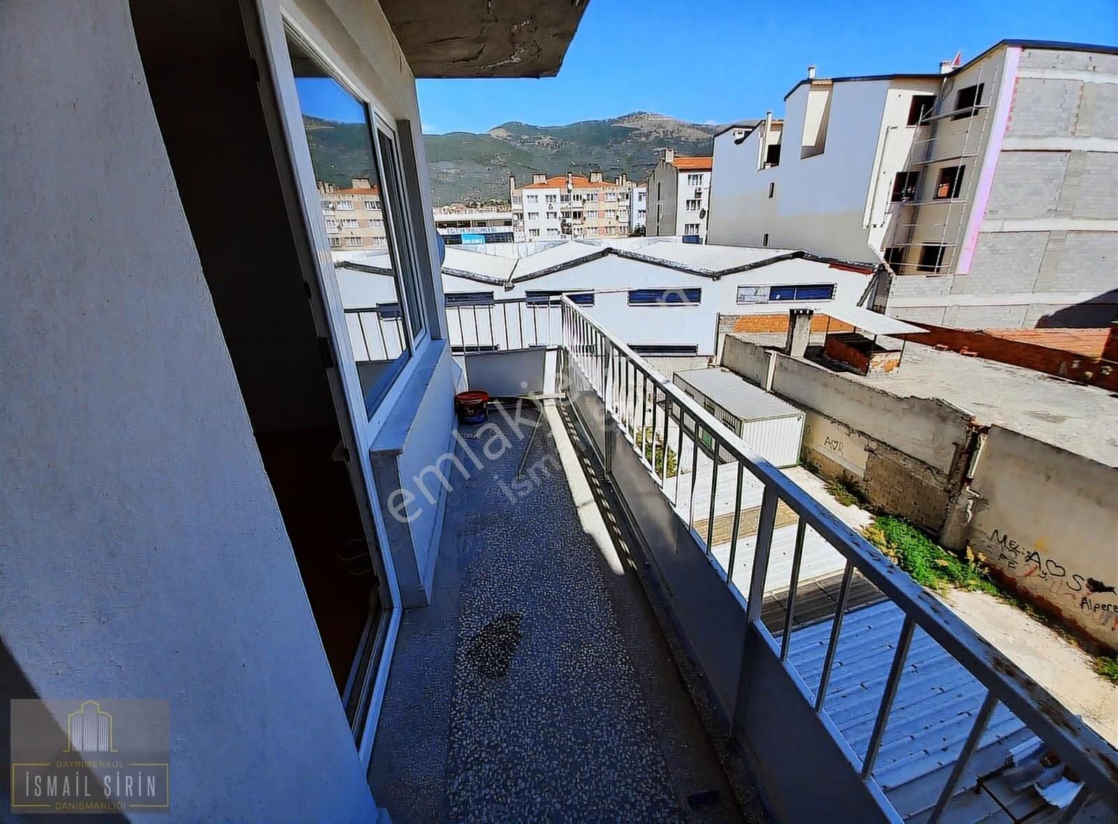 İsmail Şirinden Ilıca Cad.merkezi Konumda Ara Kat Bakımlı Daire - Görsel 18