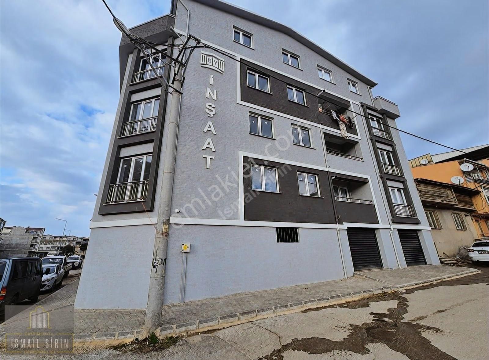 İsmail Şirinden Eşref Dinçer'de Sıfır 3 Katlı Binada 3+1 Daire - Görsel 14