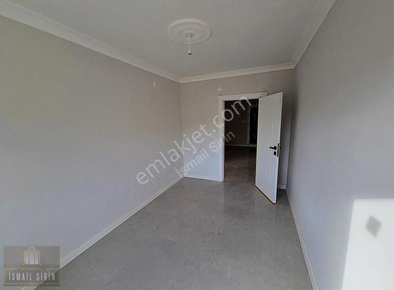 İsmail Şirinden Eşref Dinçer'de Sıfır 3 Katlı Binada 3+1 Daire - Görsel 24