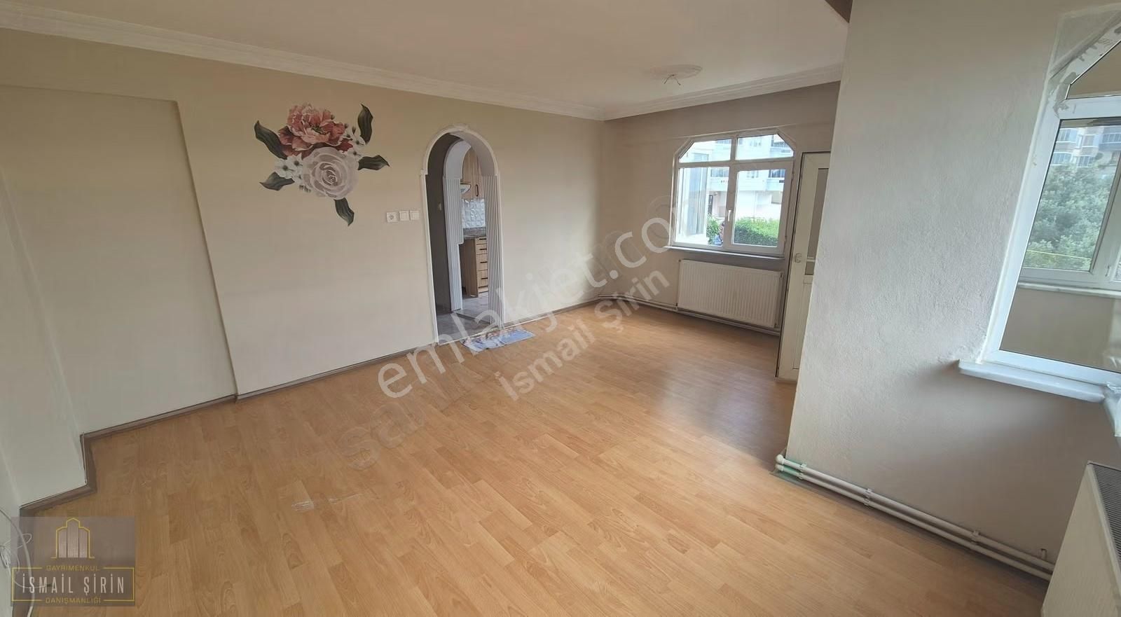 İsmail Şirinden Manastır'da Ana Cadde Üzerinde Ara Kat 3+1 Daire - Görsel 4