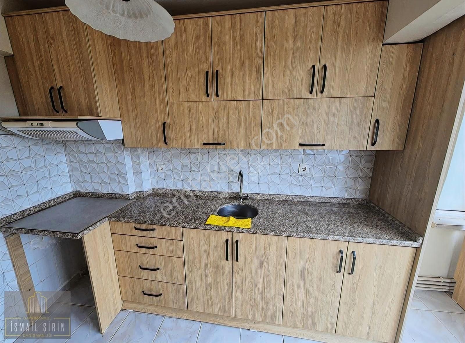 İsmail Şirinden Manastır'da Ana Cadde Üzerinde Ara Kat 3+1 Daire - Görsel 12