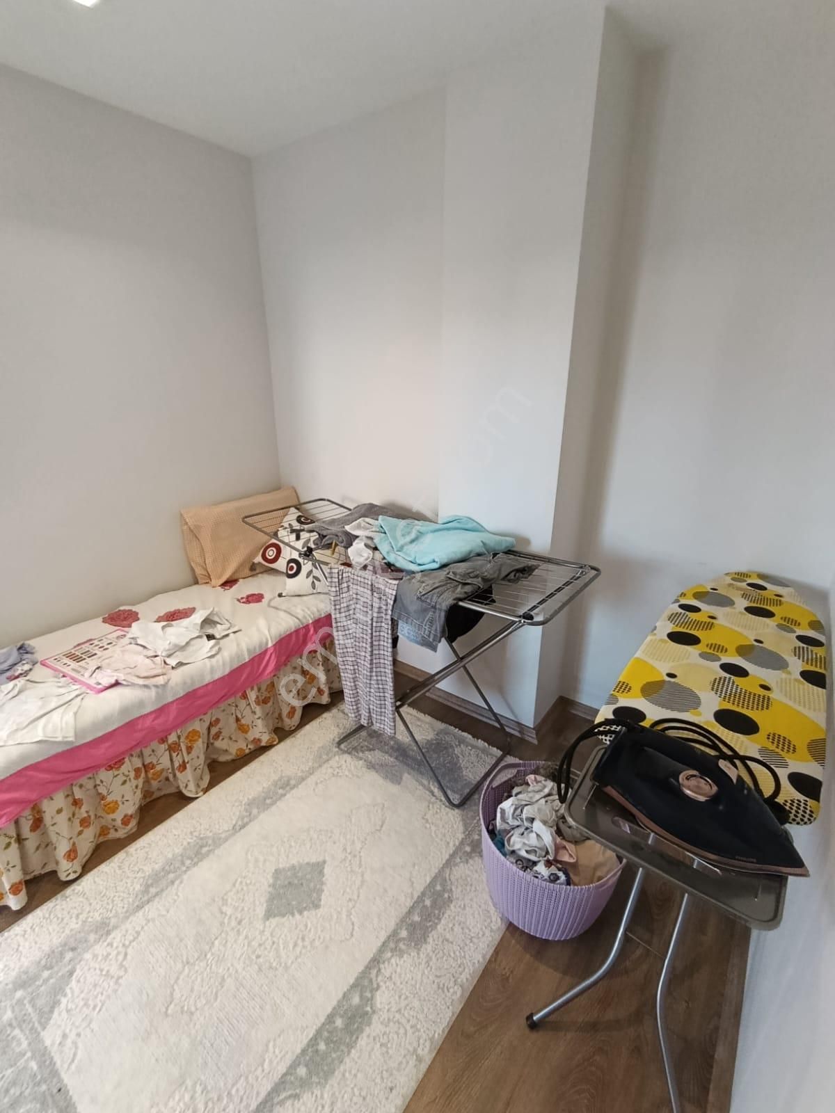 Havuzlu Sitede Sürekli Eşyalı Kiralık Müstakil Villa Sahile 1300m - Görsel 33