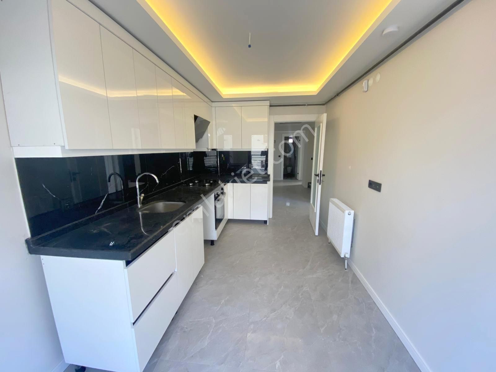 Şafak'tan Gata Şehir Hast. Yakını Asansörlü 0 Bina 4+1 Dubleks