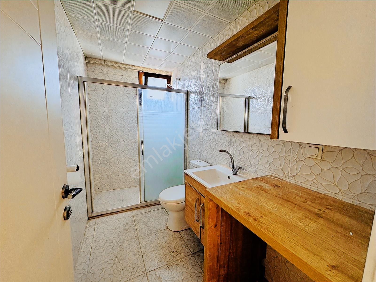 Foça Kazım Dirik Mahallesinde Kiralık 2+1 Daire - Görsel 13