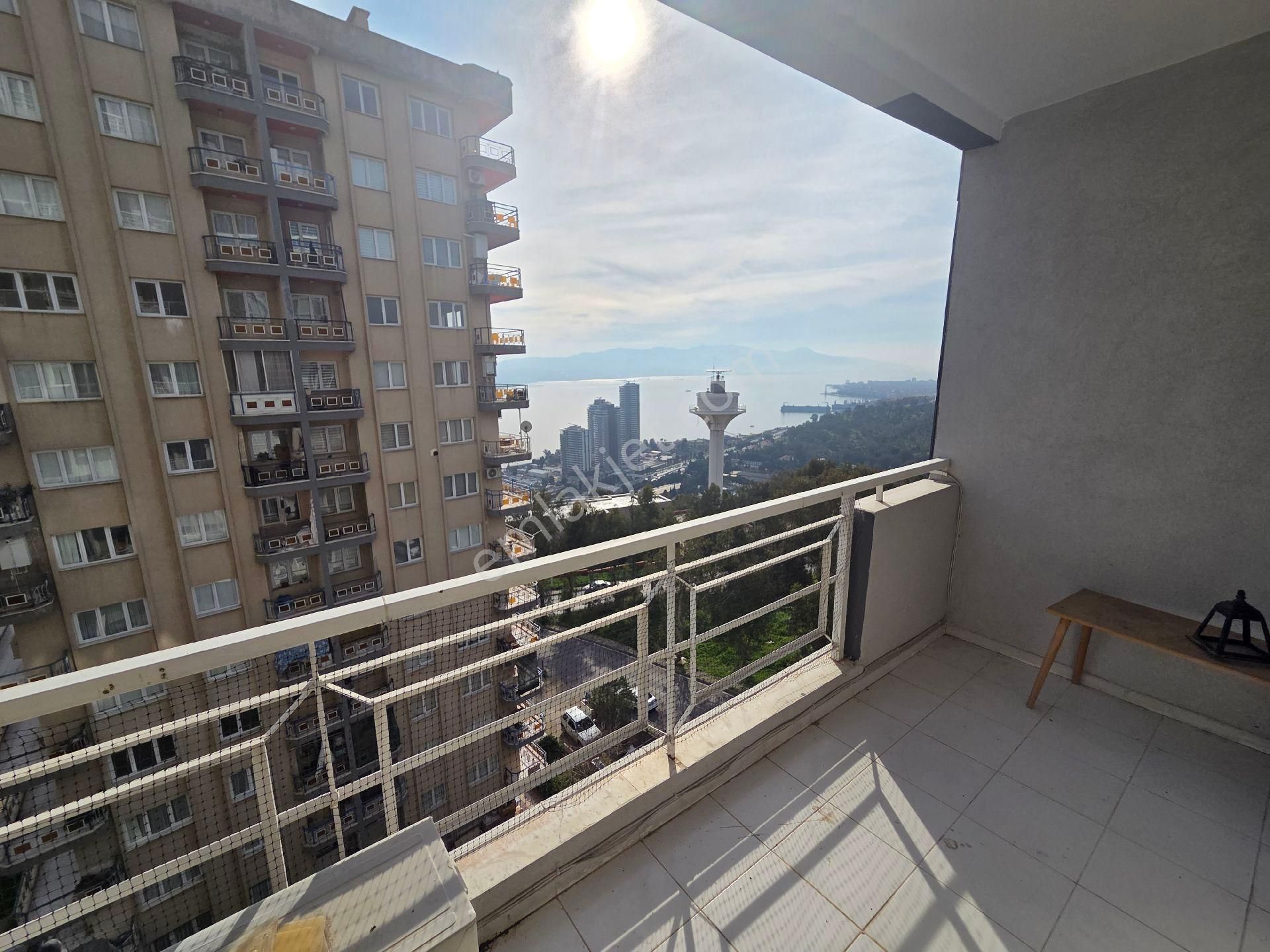 Tüm İzmir Ayaklarınızın Altında Olsun Mu? - Görsel 17