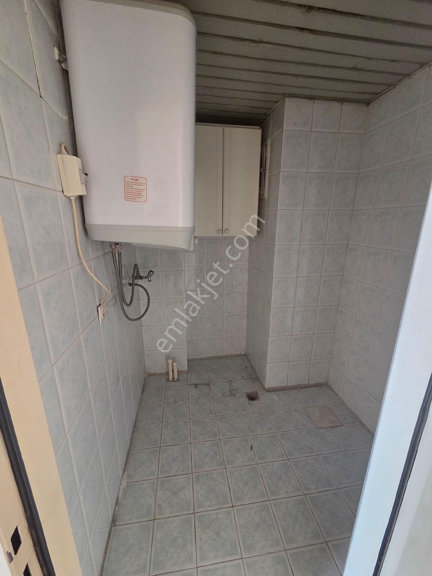 Tüm İzmir Ayaklarınızın Altında Olsun Mu? - Görsel 19