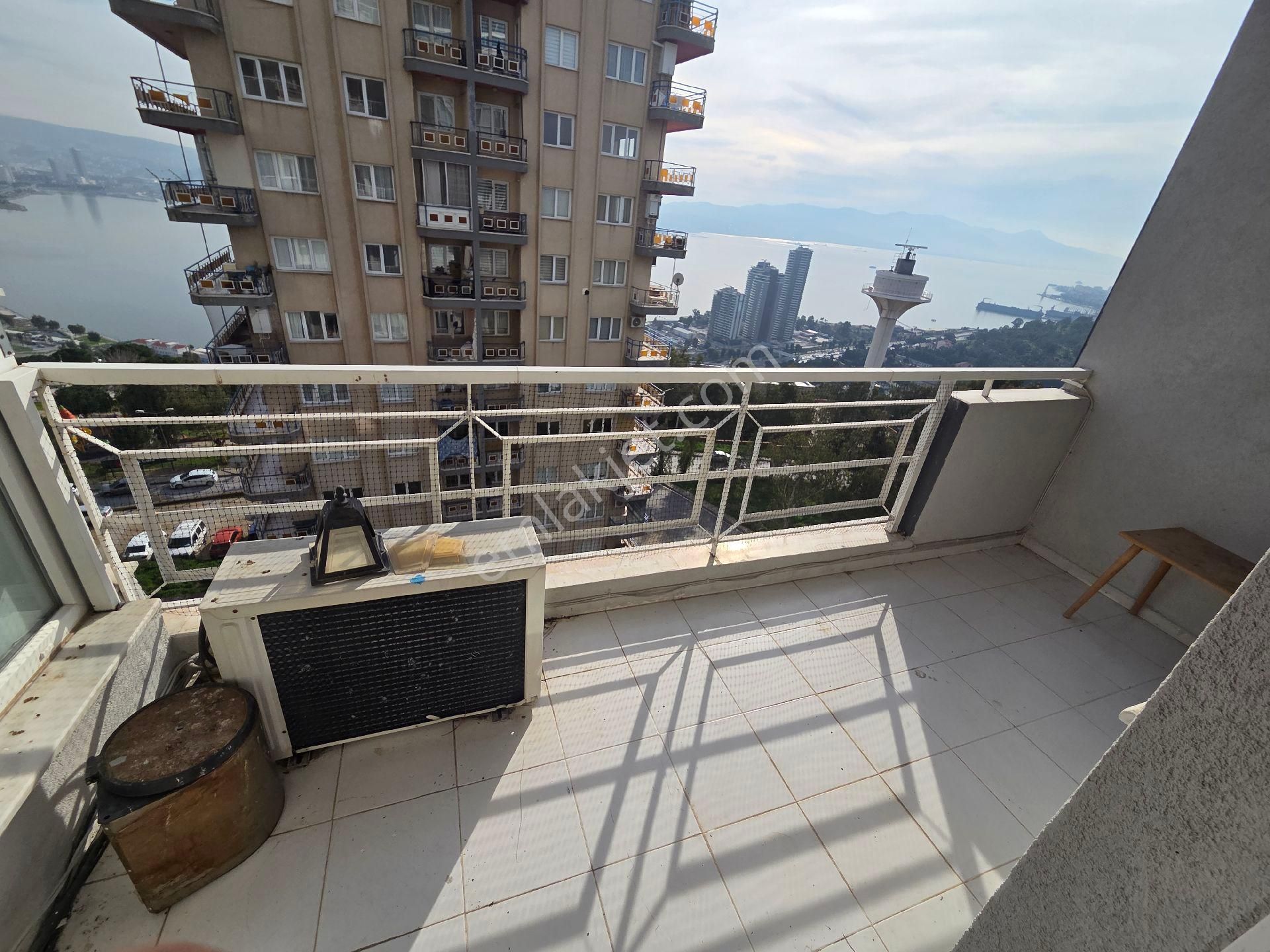 Tüm İzmir Ayaklarınızın Altında Olsun Mu? - Görsel 15