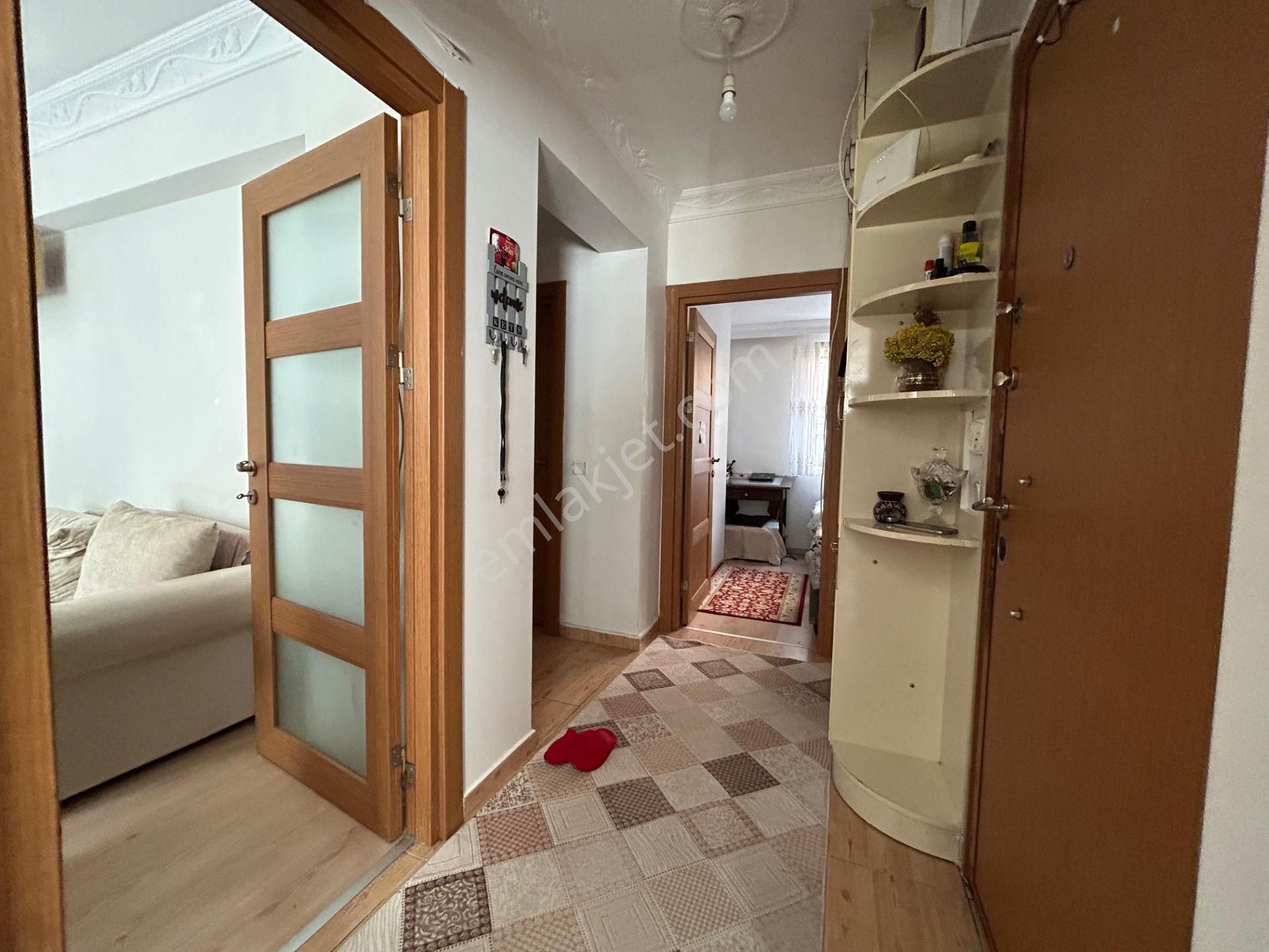 Avcılar Cihangir De 2+1 B Kat Satılık Daire - Görsel 11