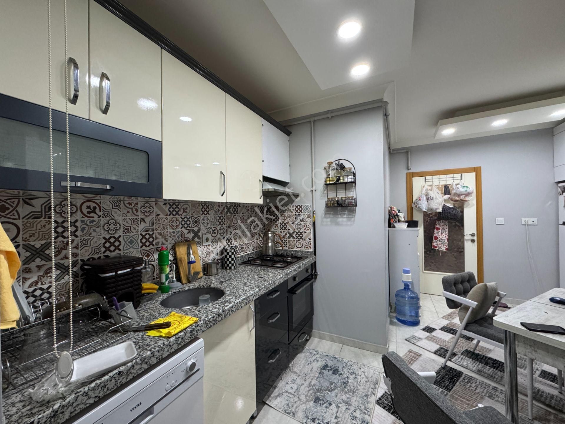 Nam-ak Emlak'tan Kapalı Otoparklı Çift Banyolu Asansörlü 2+1 Daire - Görsel 12