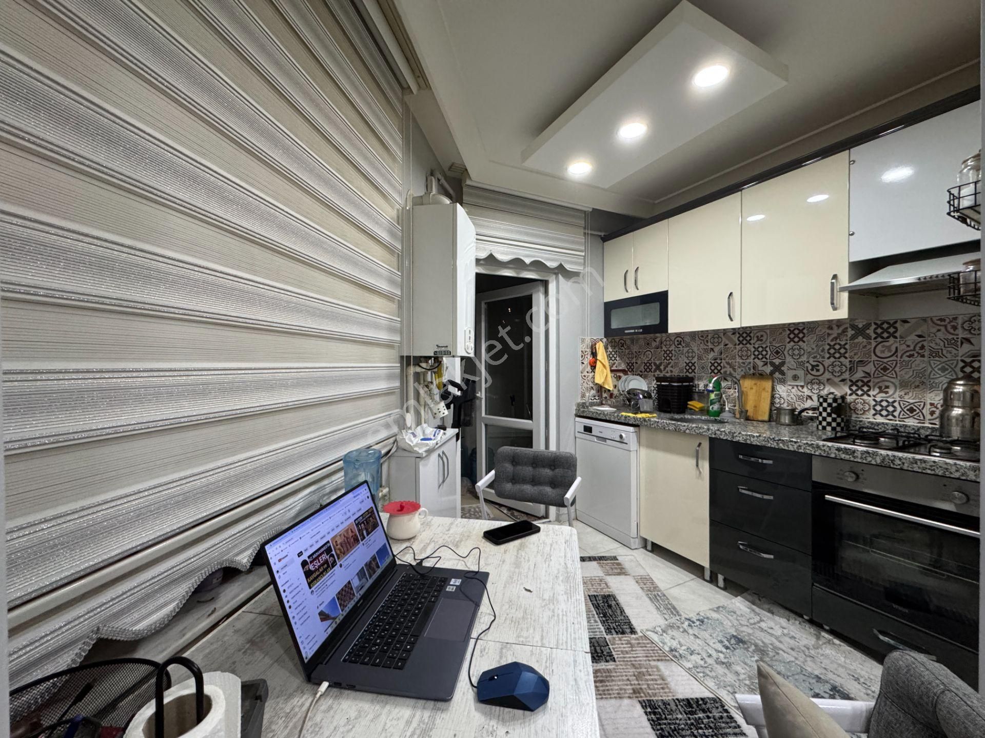 Nam-ak Emlak'tan Kapalı Otoparklı Çift Banyolu Asansörlü 2+1 Daire - Görsel 9