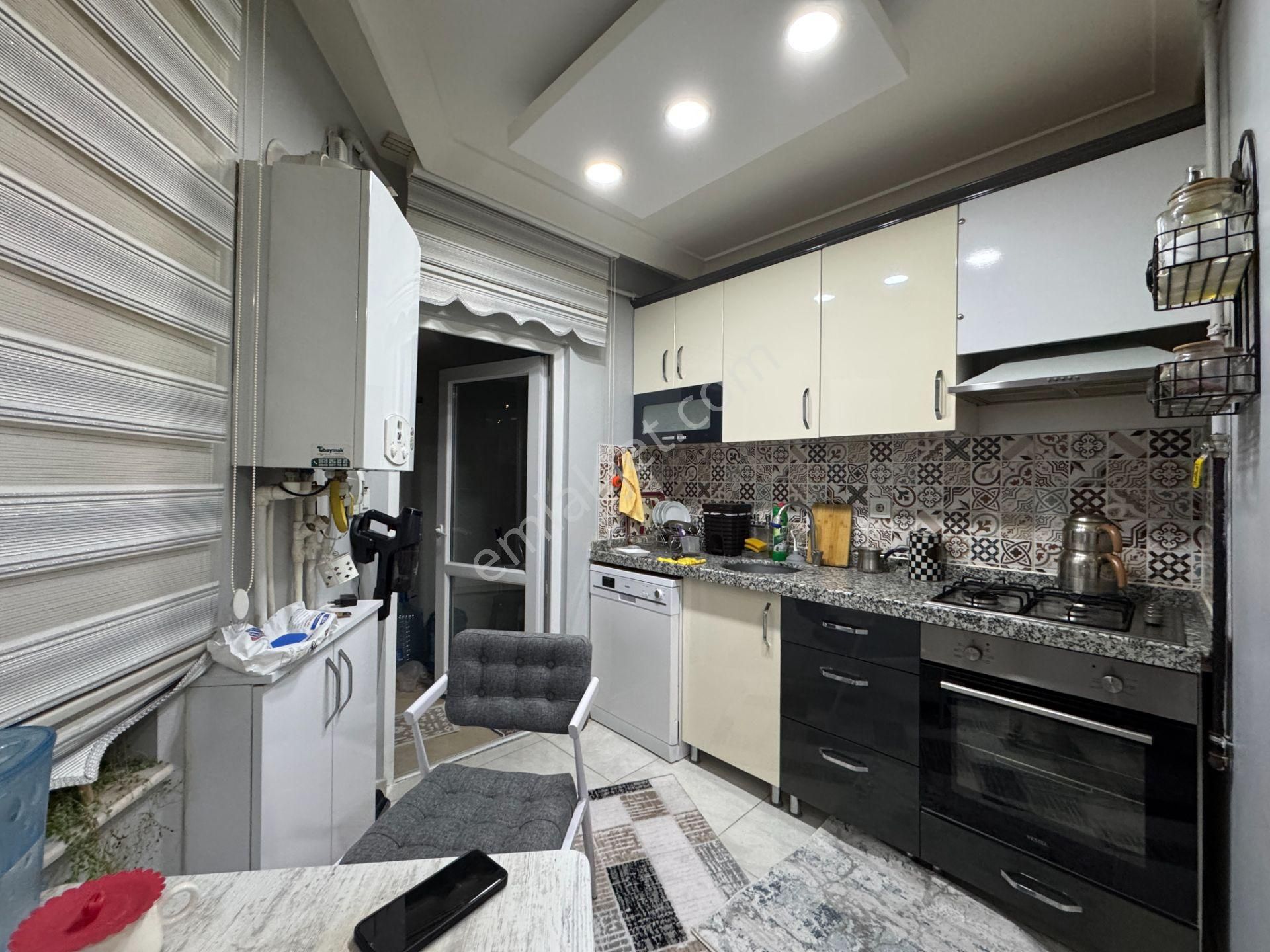 Nam-ak Emlak'tan Kapalı Otoparklı Çift Banyolu Asansörlü 2+1 Daire - Görsel 11