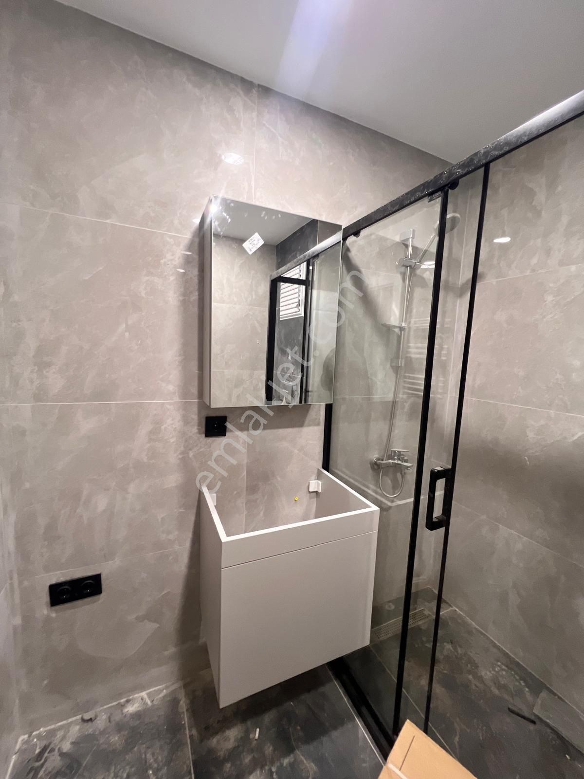 Altıntepe'de Cadde Üzeri Ara Kat 2+1 Daire - Görsel 21