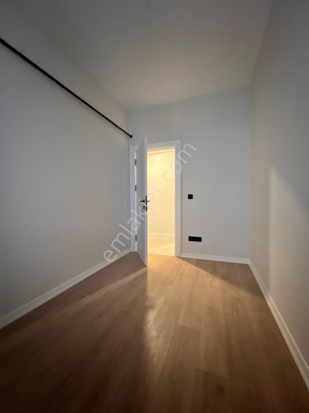 Altıntepe'de Cadde Üzeri Ara Kat 2+1 Daire - Görsel 25