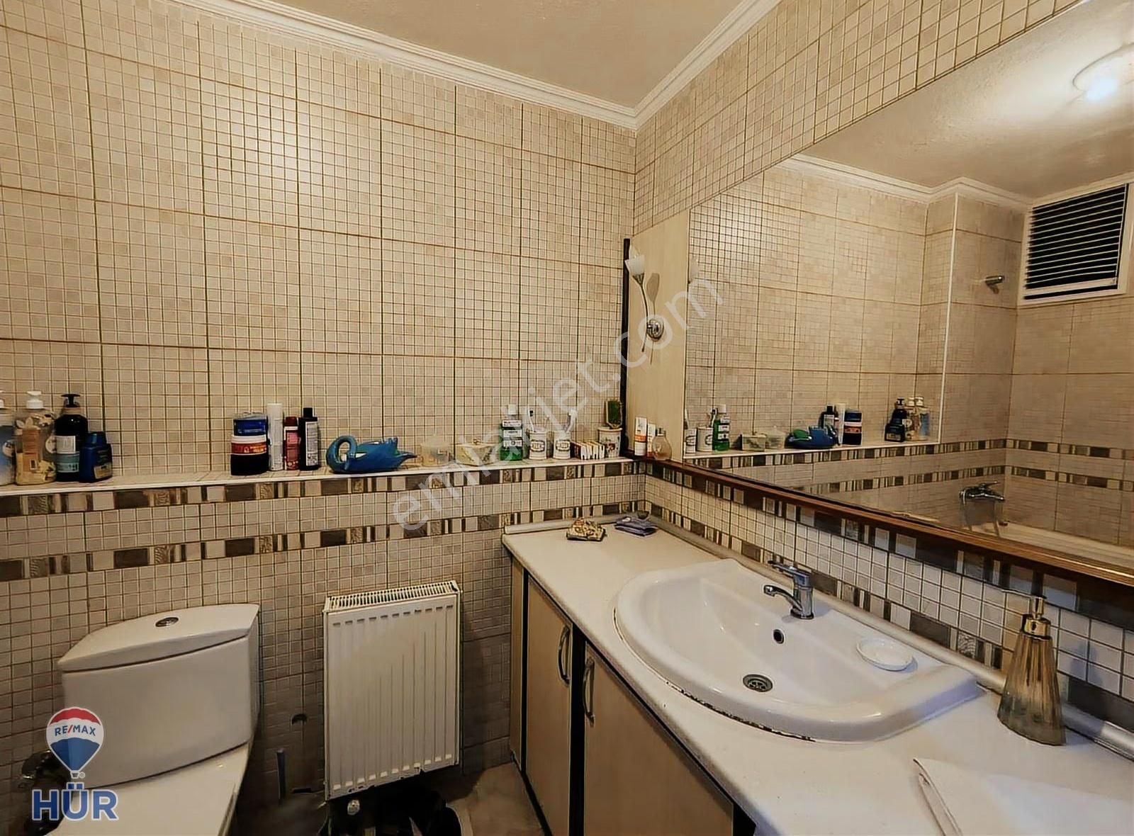 Remax-hür Fatma Yıldız Dan Baytur Sitesinde Satılık 3+1 - Görsel 2