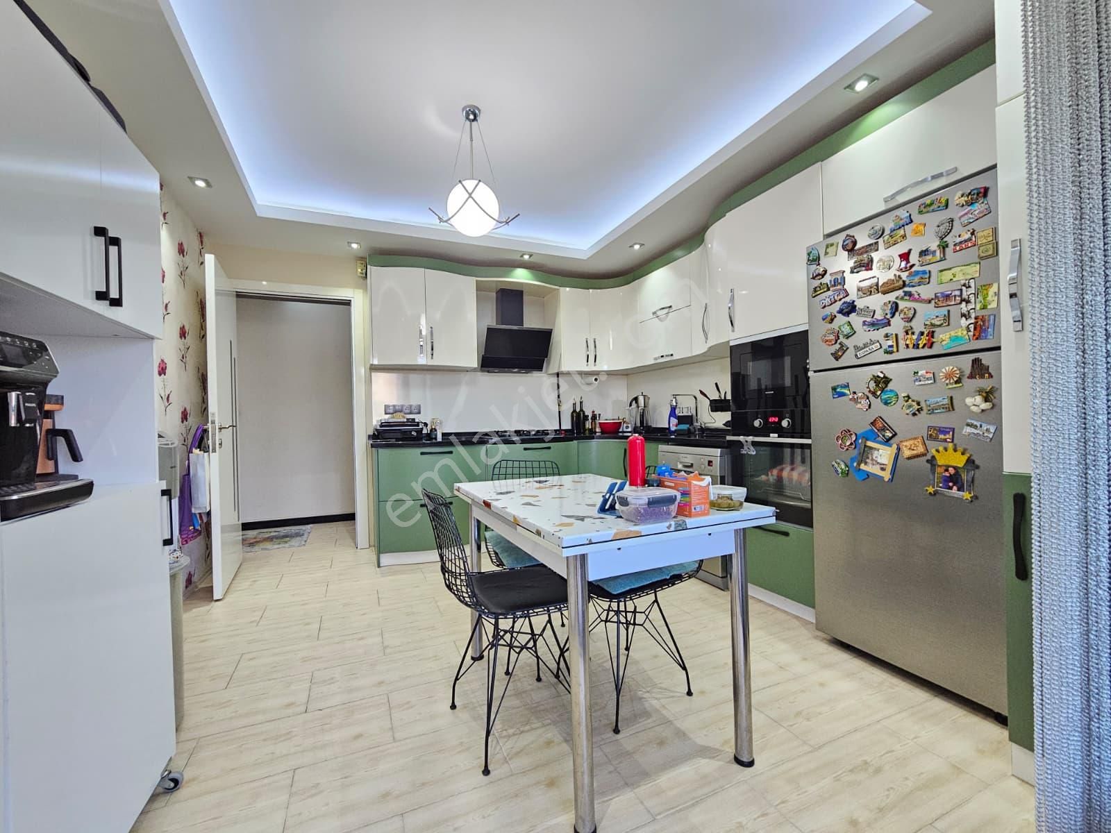 Denizli Şemikler De Cinkaya Mevki 3+1 180 M2 Ebeveyn Banyolu Satılık Lüks Geniş Daire - Görsel 3