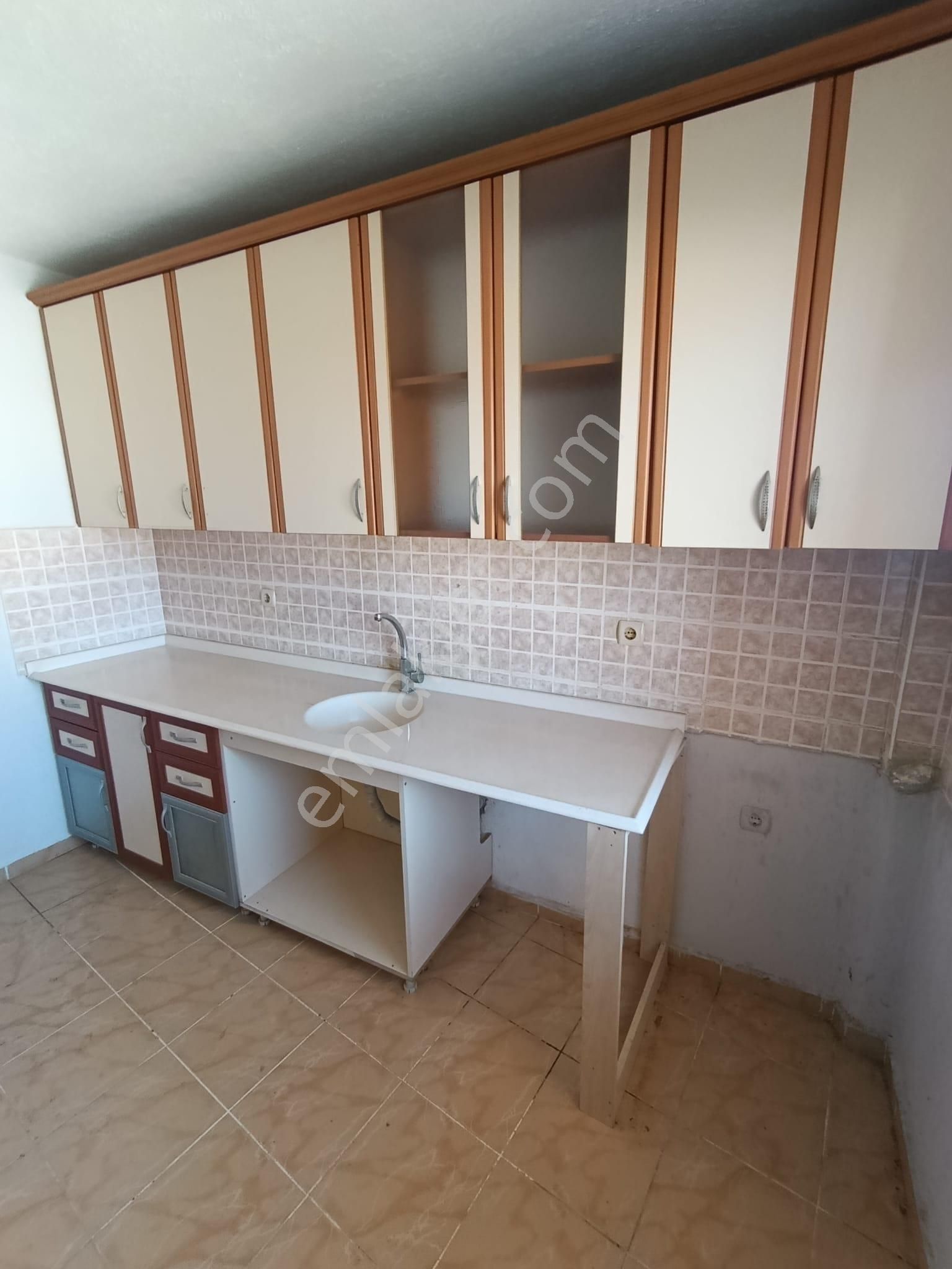 Deniz Manzarasına Sahip Sürekli Boş Kiralık Kapalı Mutfak Daire - Görsel 14