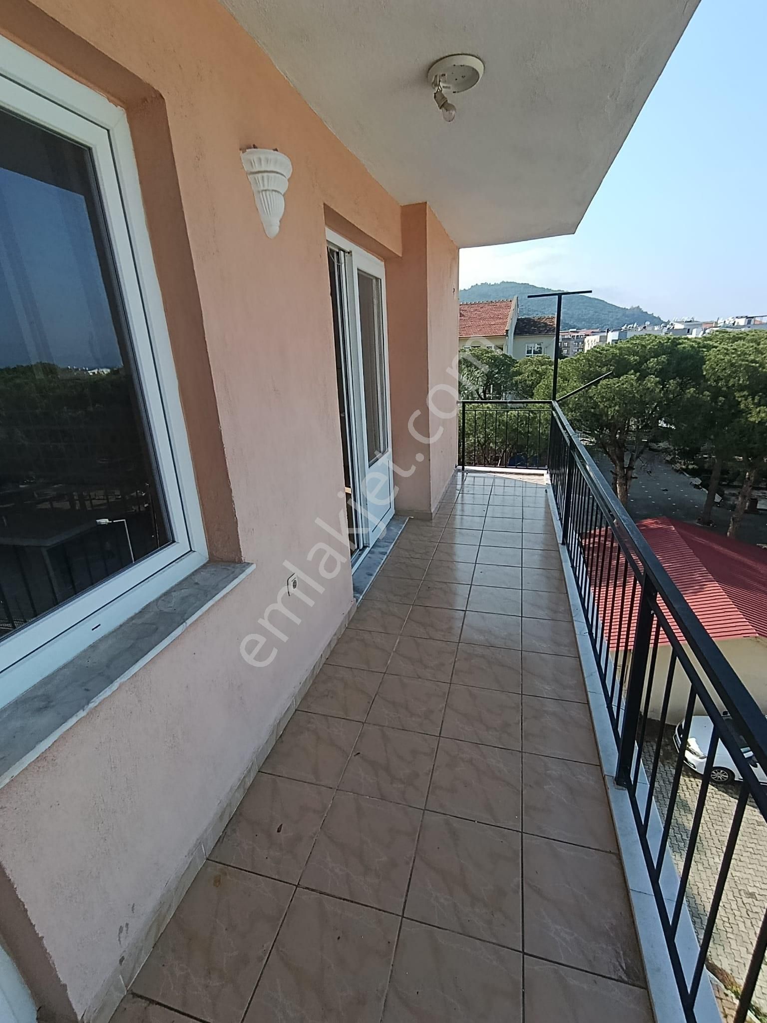 Deniz Manzarasına Sahip Sürekli Boş Kiralık Kapalı Mutfak Daire - Görsel 7
