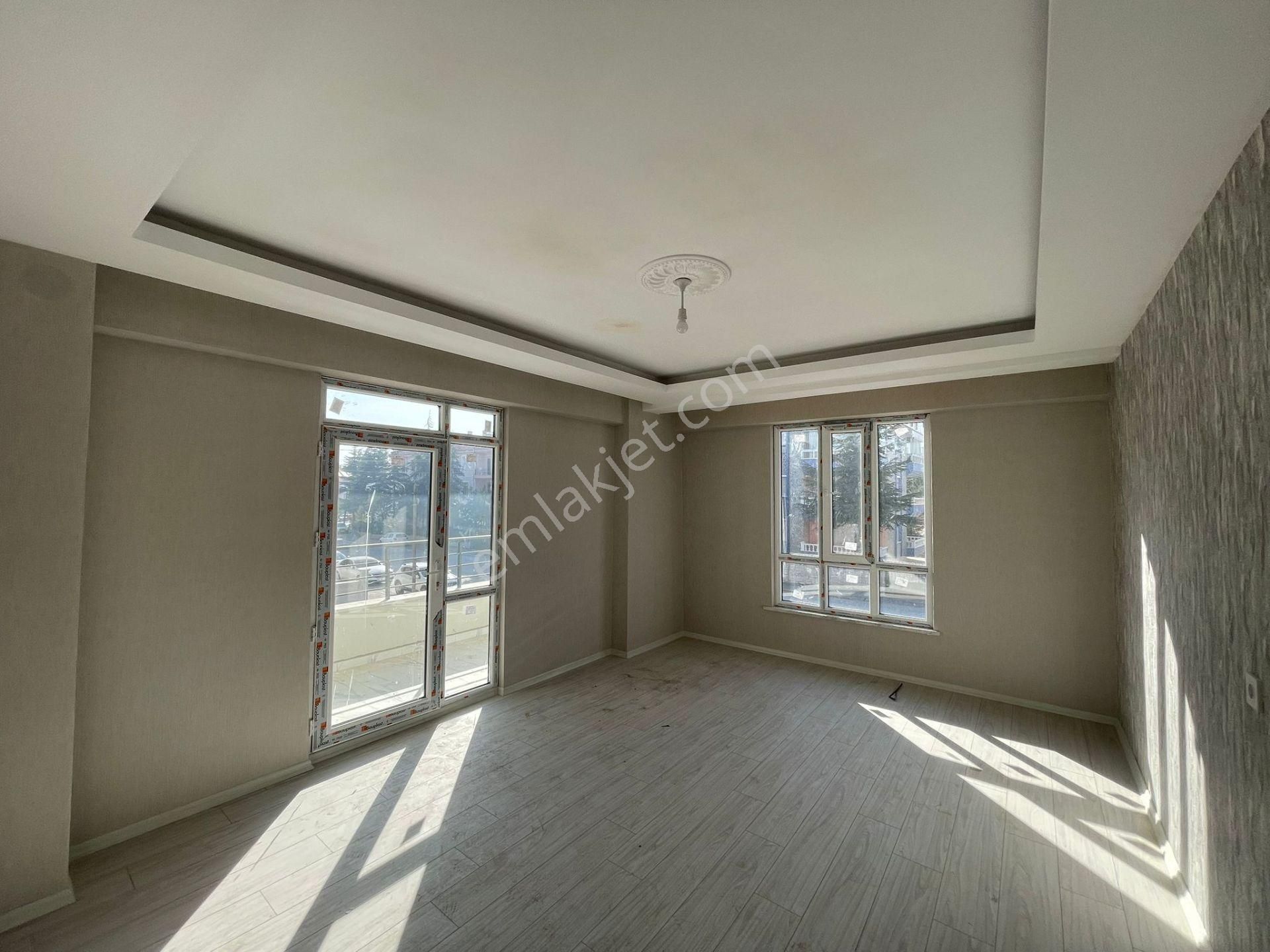 Hüsamettin Çelebi Mh Kiralık Sıfır Ara Kat 3+1 Daire - Görsel 4