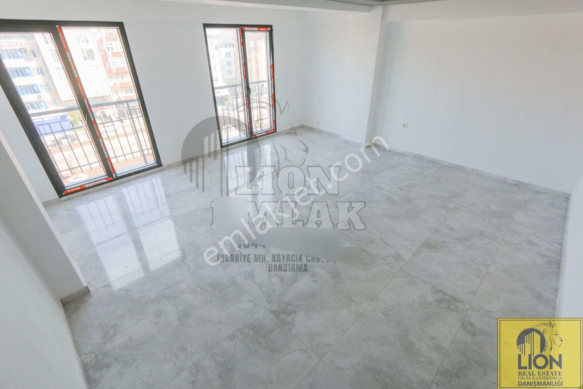 🟨⬛ Lıon Emlak'tan İşlek Ana Cadde Üzeri,geniş 3+1 Satılık Daire⬛🟨 - Görsel 8