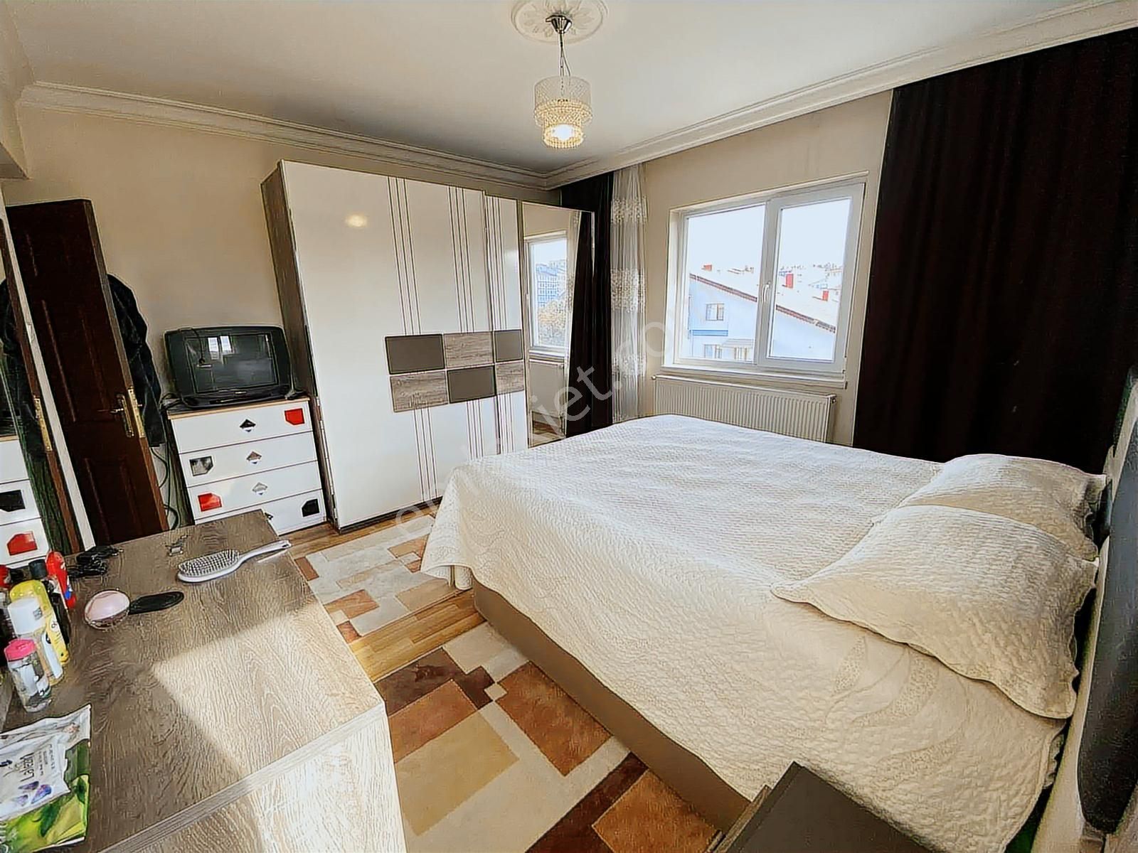 30 Ağustos'da Asansör Ve Kilerli Geniş Yapılı Satılık 3+1 Daire - Görsel 7