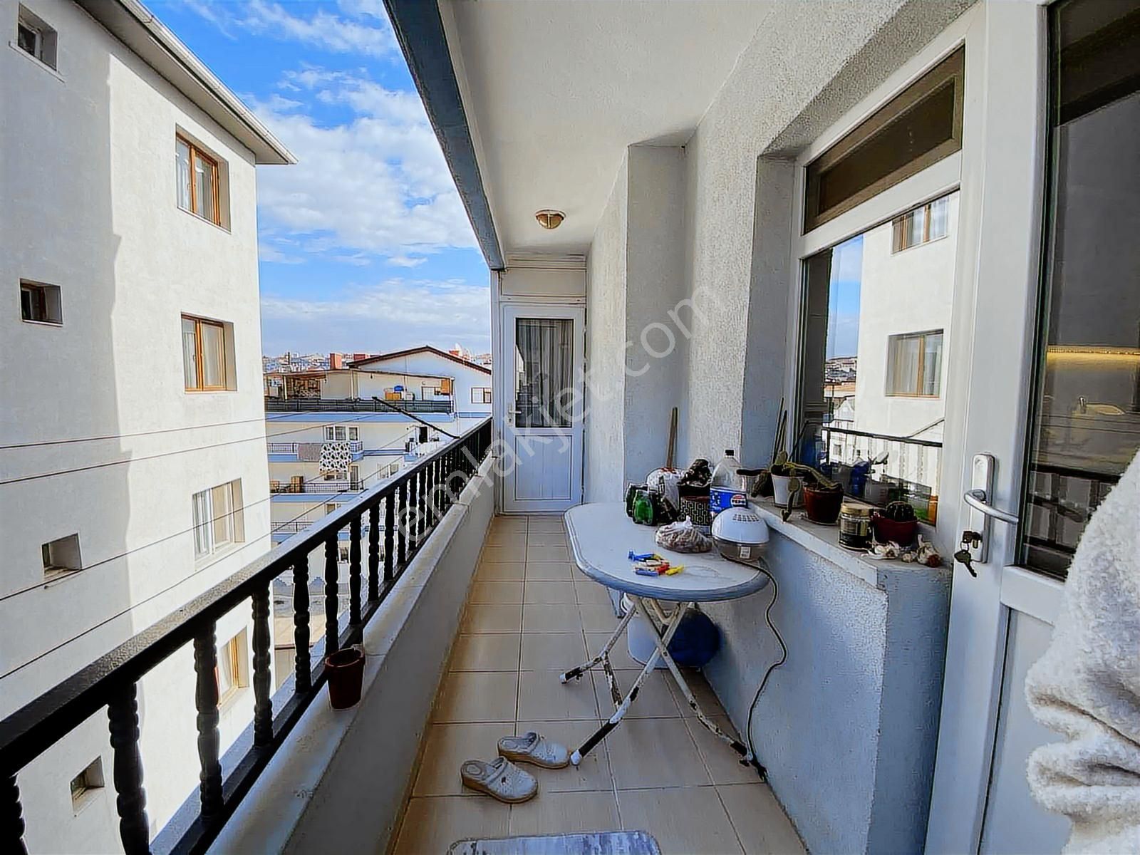 30 Ağustos'da Asansör Ve Kilerli Geniş Yapılı Satılık 3+1 Daire - Görsel 9