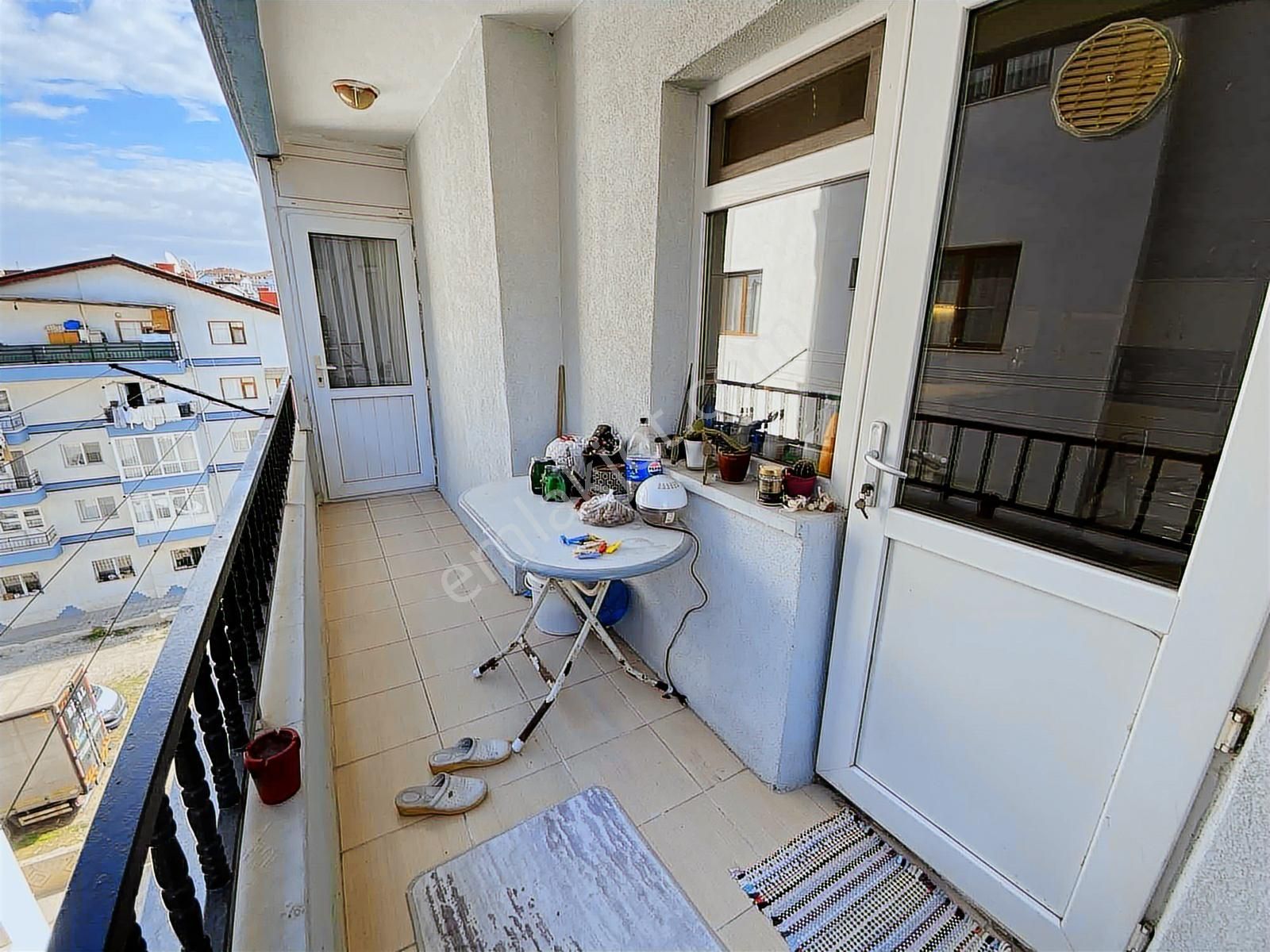 30 Ağustos'da Asansör Ve Kilerli Geniş Yapılı Satılık 3+1 Daire - Görsel 16