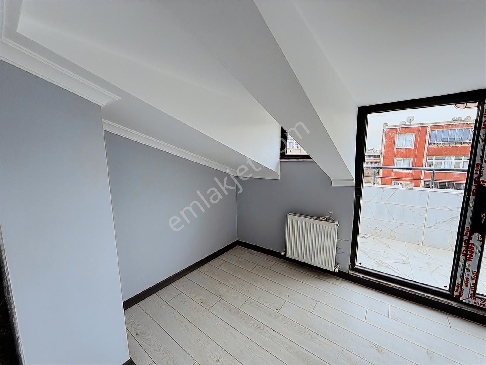 Mehmet Akif'te Sıfır 3 + 2 Çift Teraslı Satılık Dubleks Daire - Görsel 8