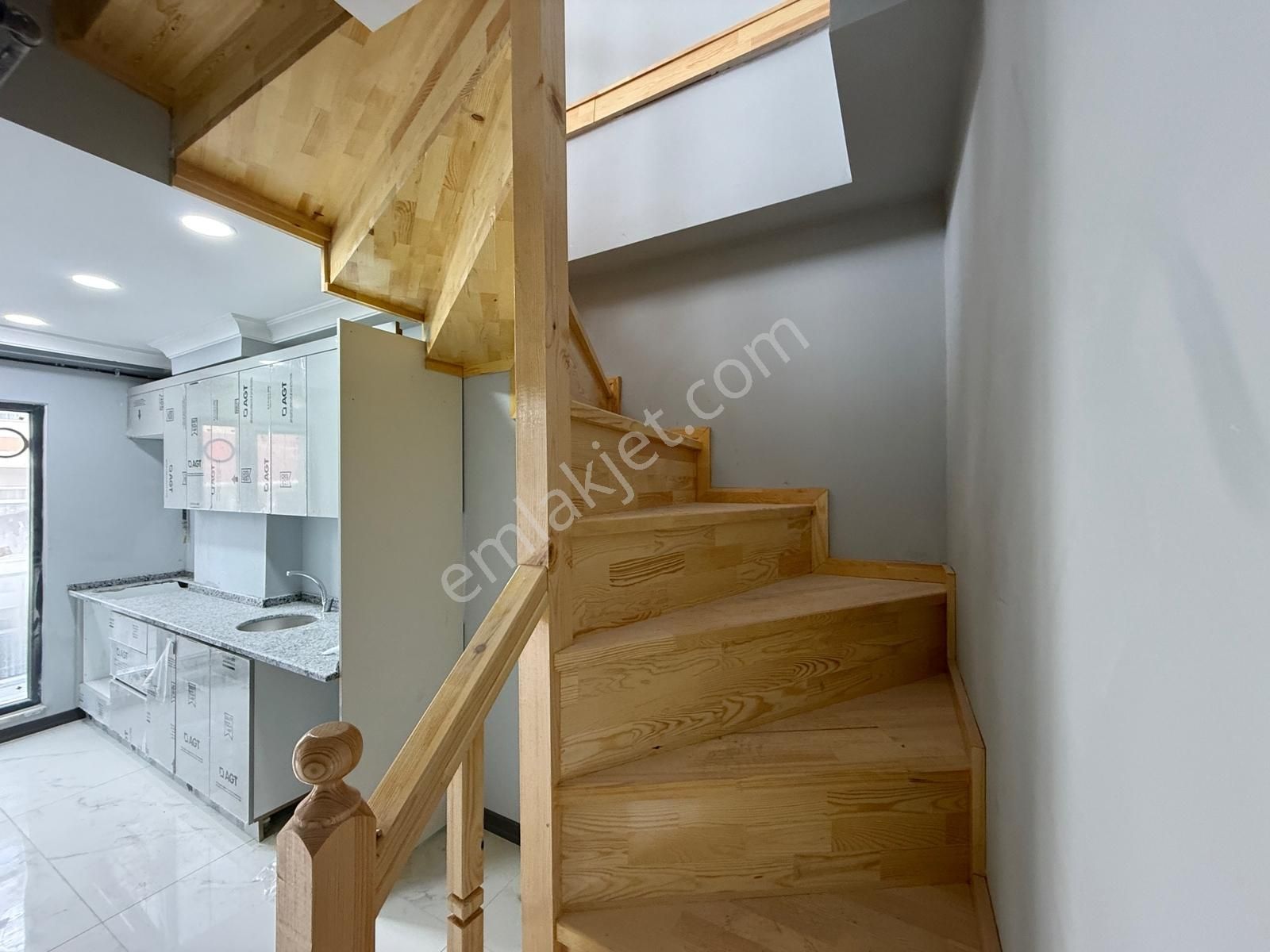 Mehmet Akif'te Sıfır 3 + 2 Çift Teraslı Satılık Dubleks Daire - Görsel 10