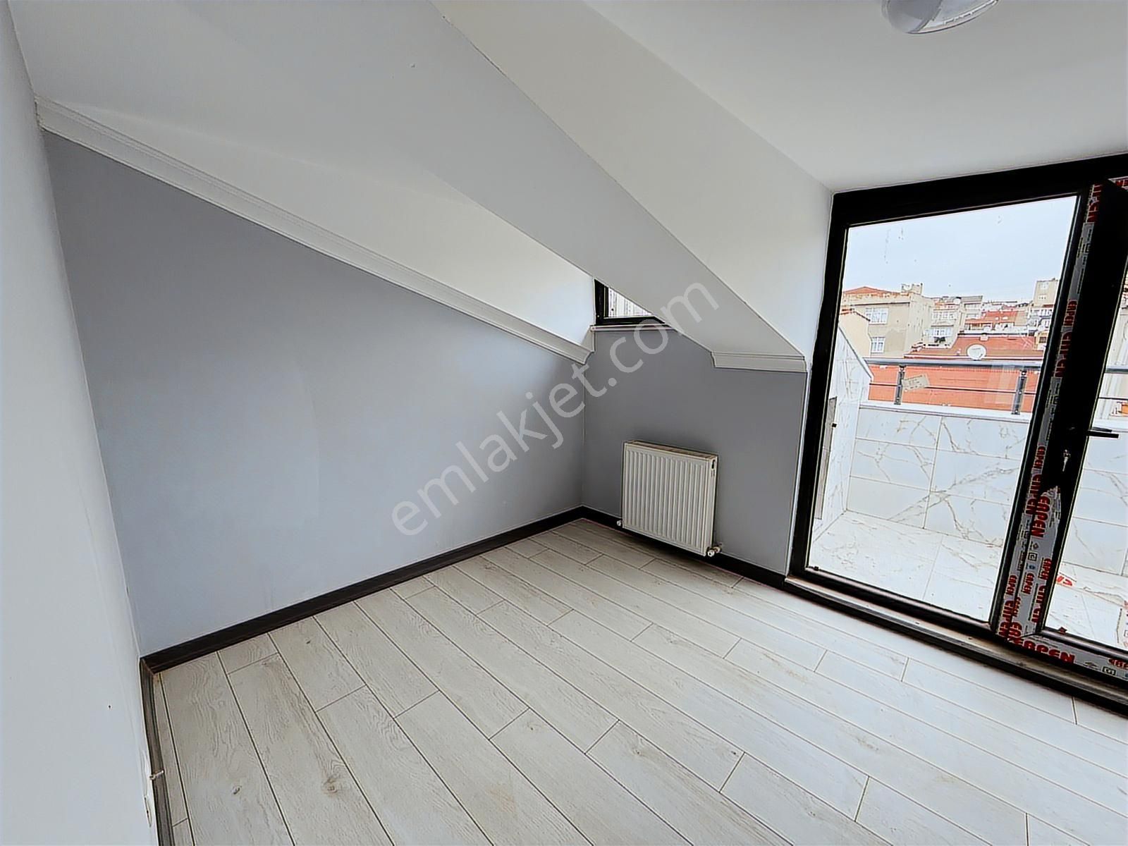 Mehmet Akif'te Sıfır 3 + 2 Çift Teraslı Satılık Dubleks Daire - Görsel 9