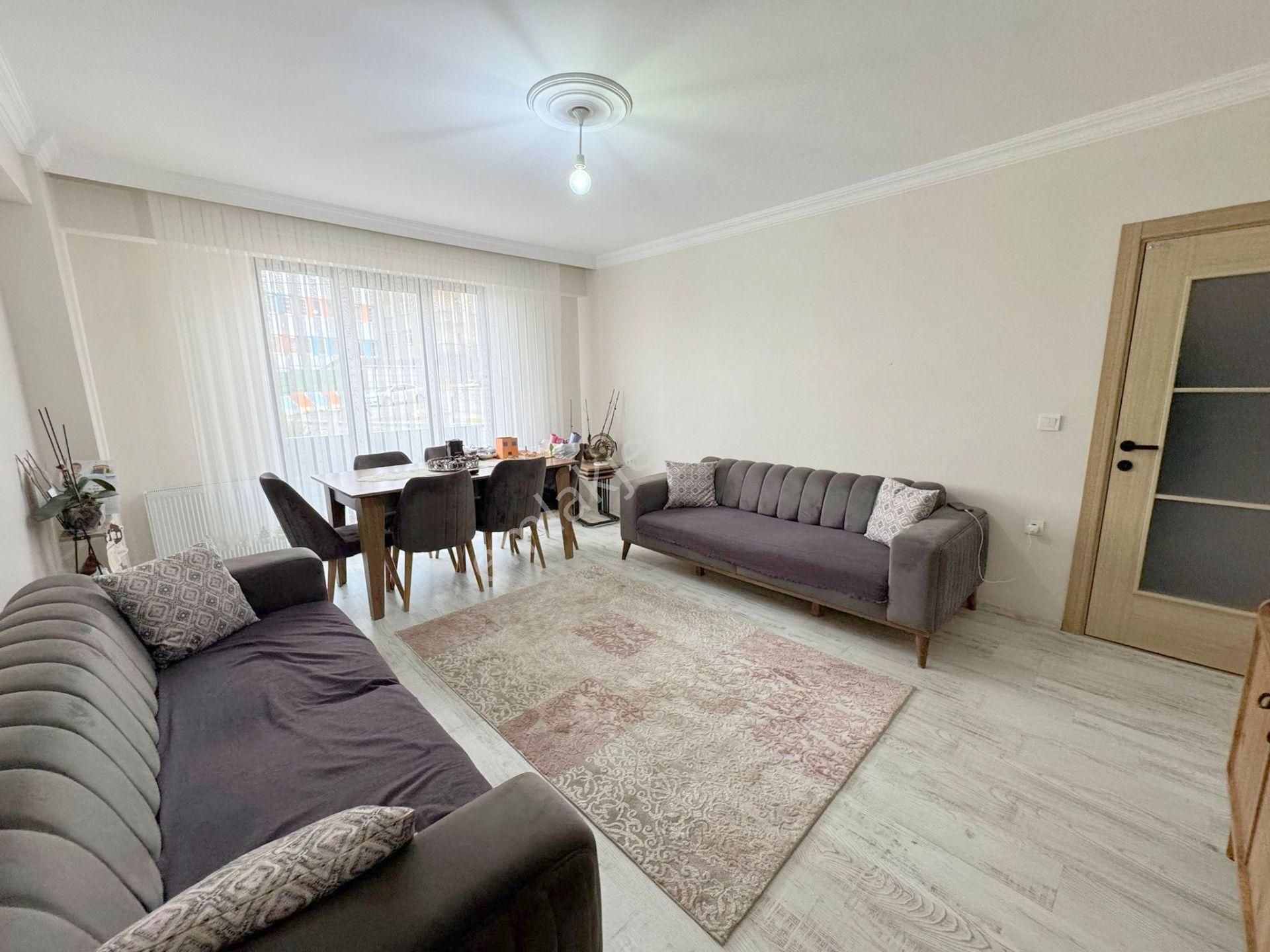 Mertcan'dan Metro Yürüme 2dk İskanlı Ara Kat Balkonlu 3+1 - Görsel 3