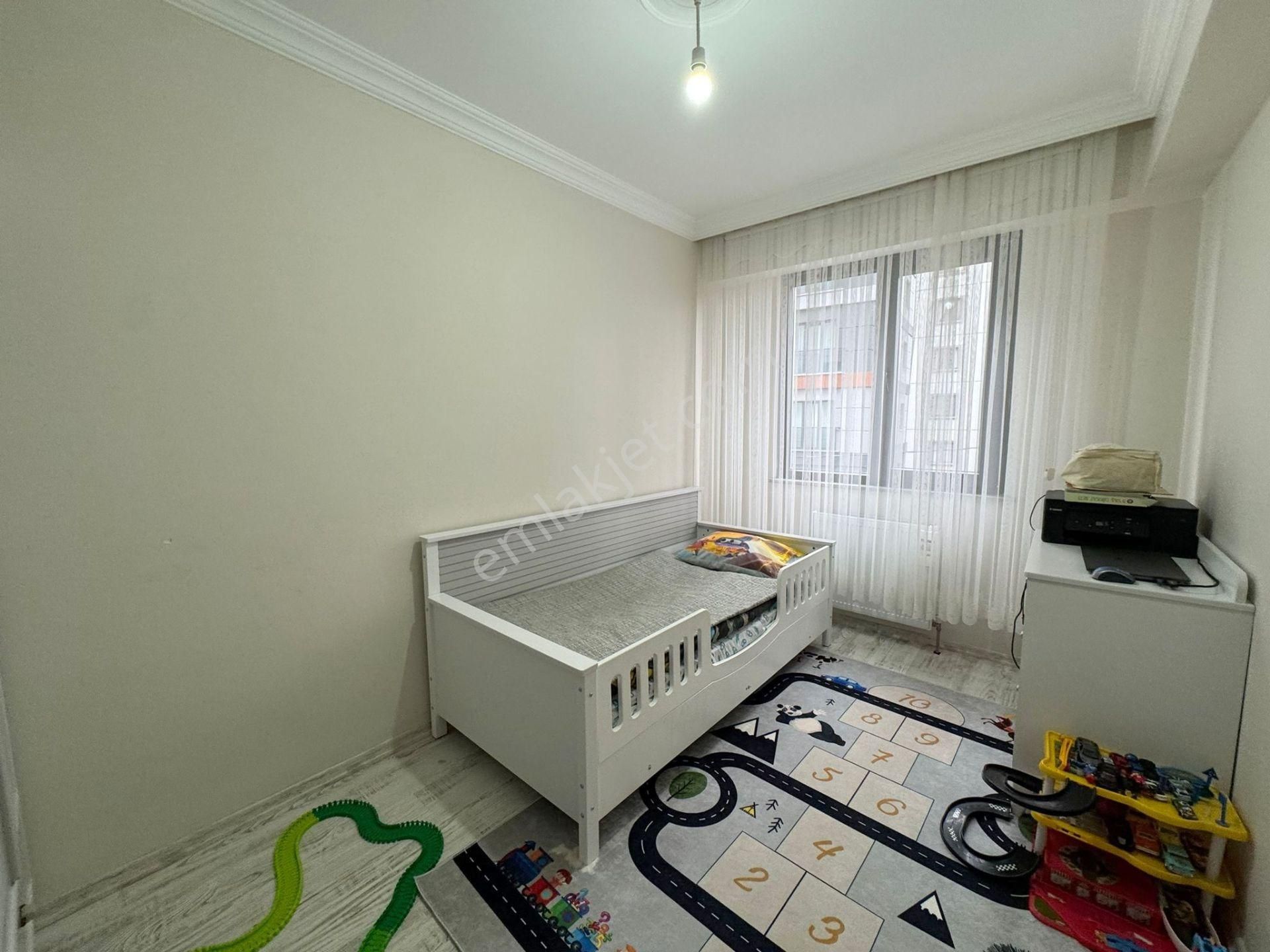 Mertcan'dan Metro Yürüme 2dk İskanlı Ara Kat Balkonlu 3+1 - Görsel 11